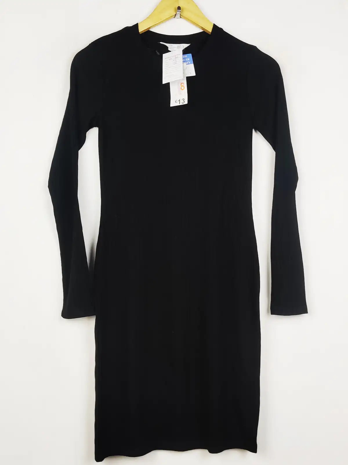 Buy online pre-used pre-loved 100% authentic & Original branded Primark (BD-1801) available in Pakistan. Top international brands avilable.