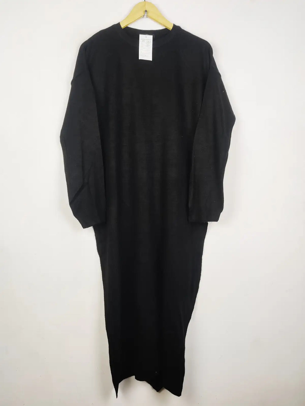Buy online pre-used pre-loved 100% authentic & Original branded Jq By Generique (BD-1807) available in Pakistan. Top international brands avilable.