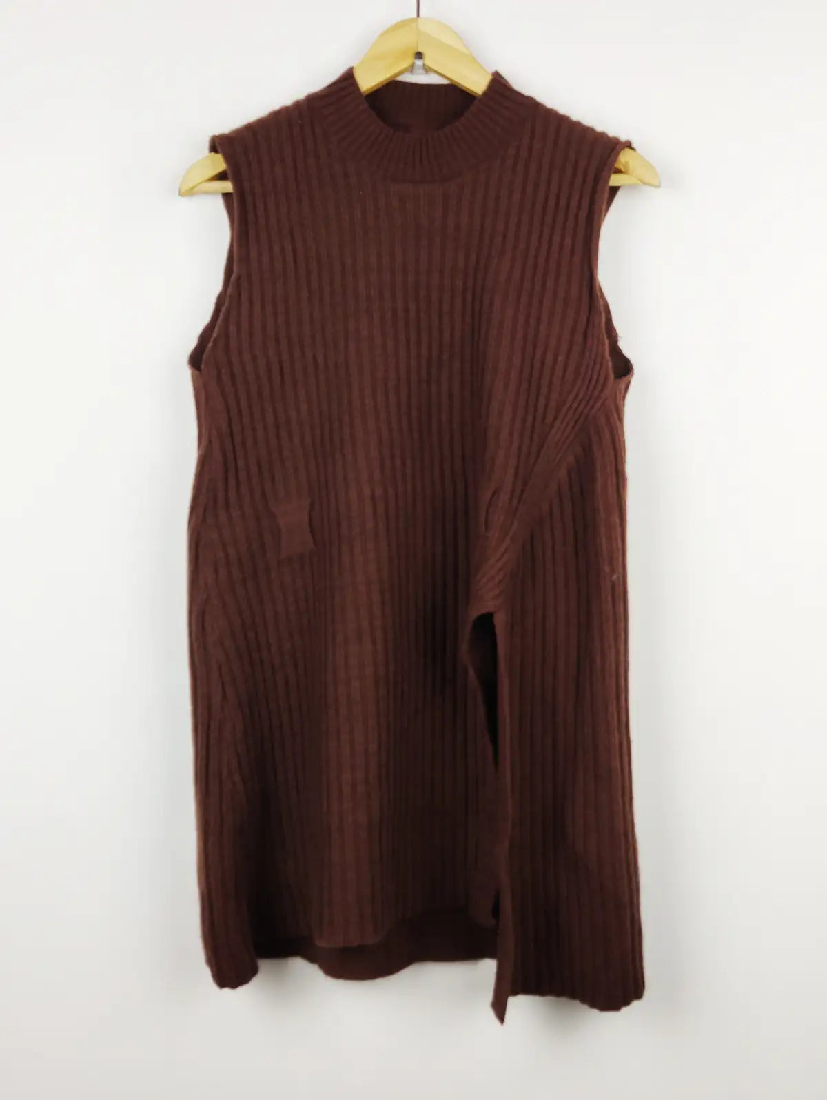 Buy online pre-used pre-loved 100% authentic & Original branded Shein (BD-181) available in Pakistan. Top international brands avilable.