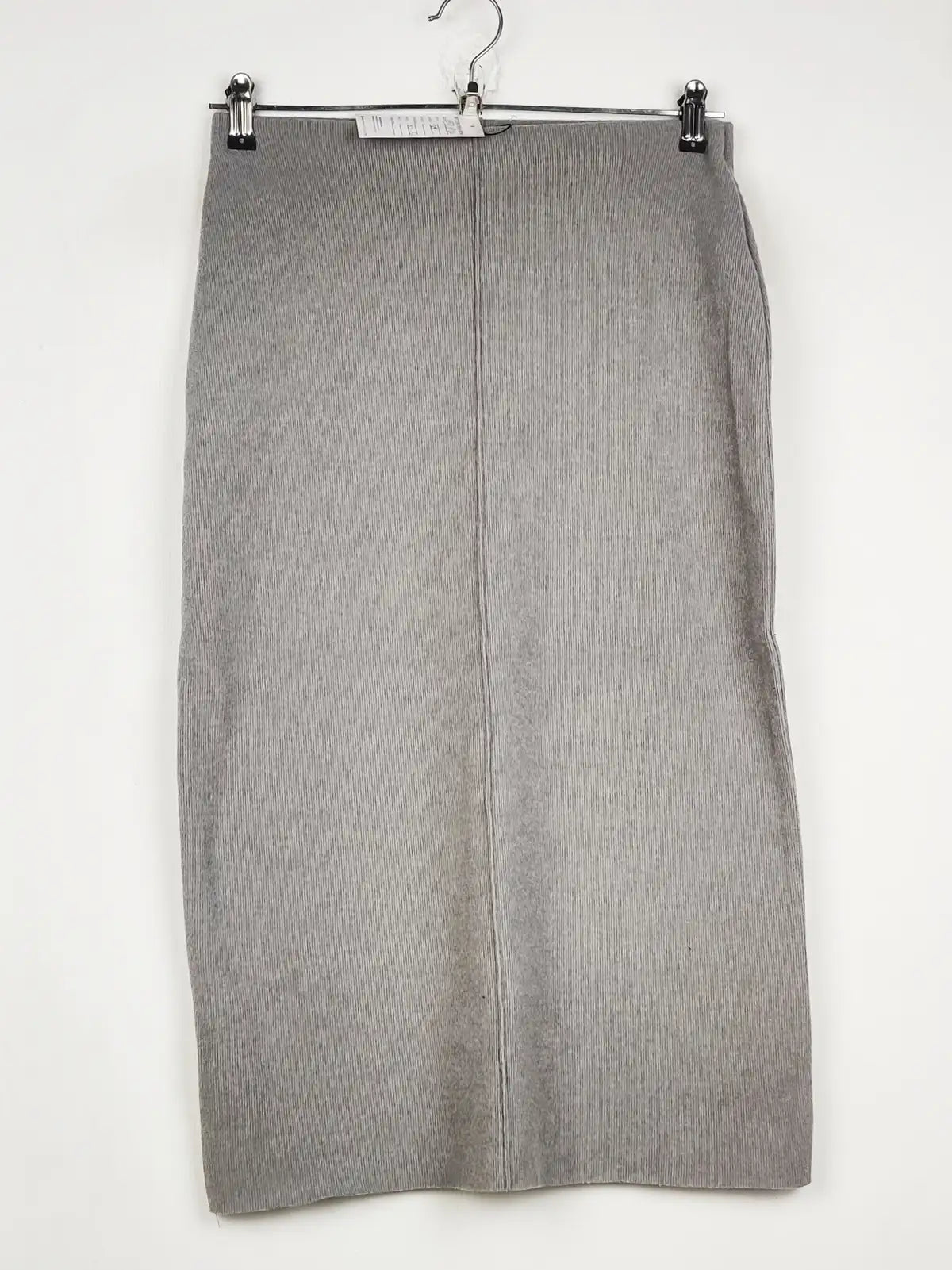 Buy online pre-used pre-loved 100% authentic & Original branded Zara (BD-1824) available in Pakistan. Top international brands avilable.