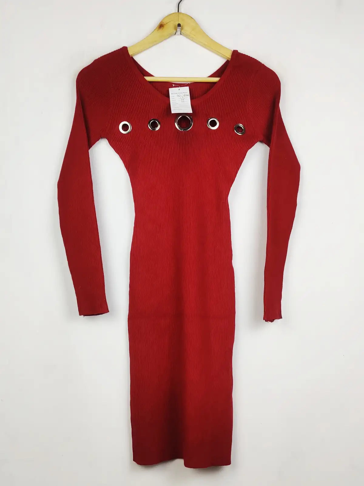 Buy online pre-used pre-loved 100% authentic & Original branded Unknown Brand (BD-1826) available in Pakistan. Top international brands avilable.