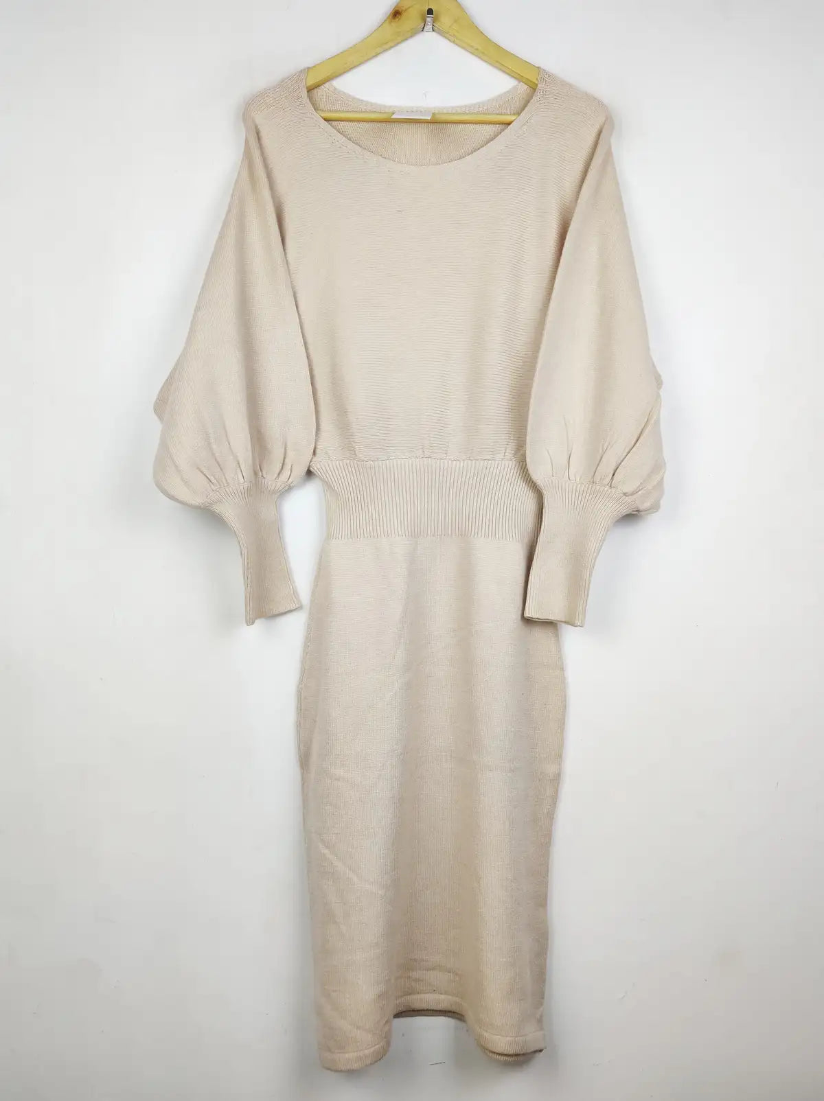 Buy online pre-used pre-loved 100% authentic & Original branded Shein (BD-1838) available in Pakistan. Top international brands avilable.