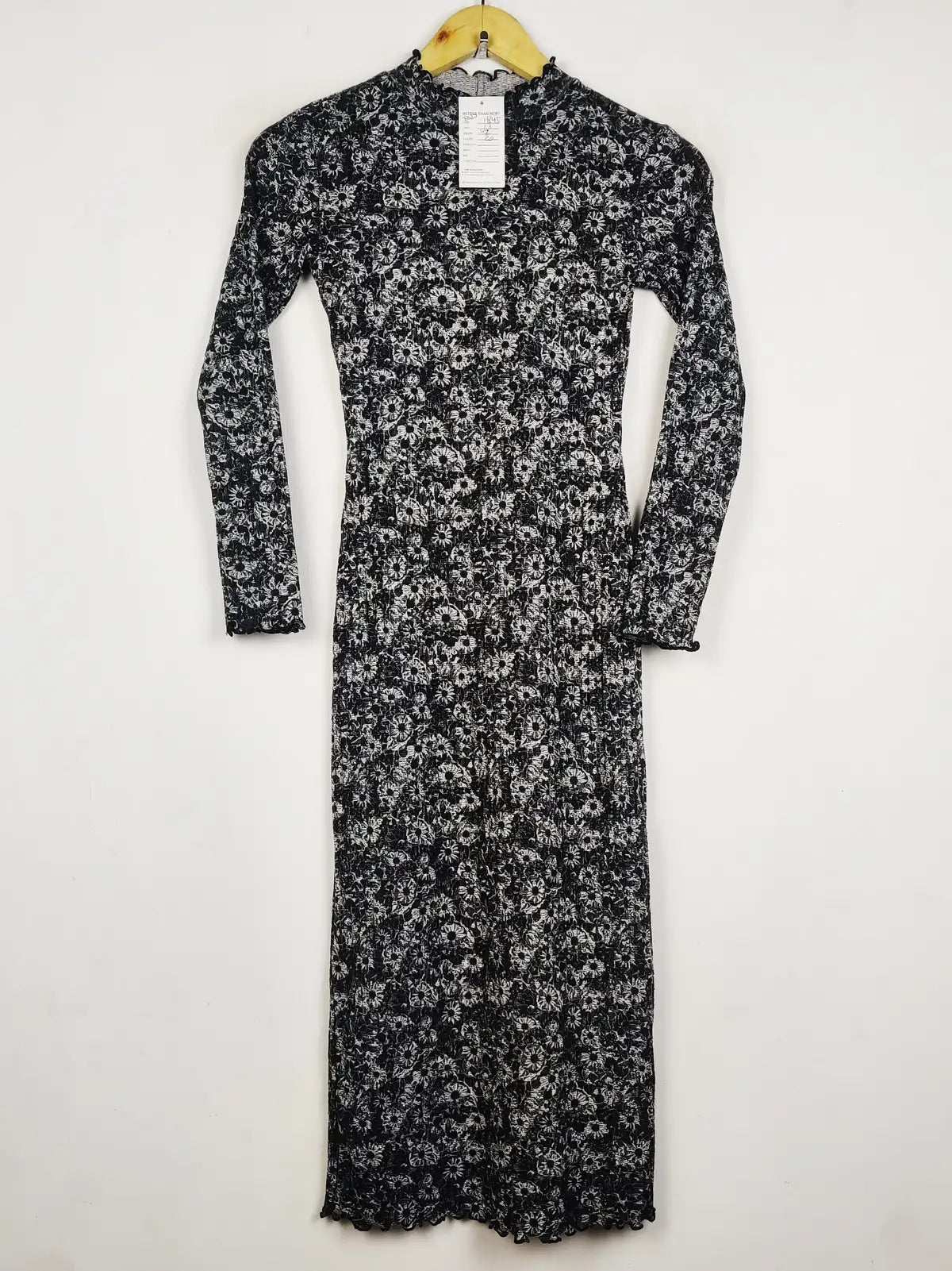 Buy online pre-used pre-loved 100% authentic & Original branded Topshop (BD-1845) available in Pakistan. Top international brands avilable.