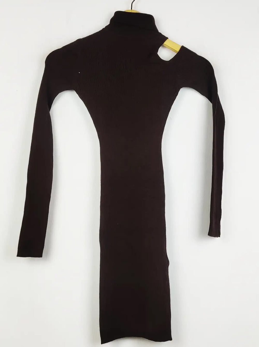 Buy online pre-used pre-loved 100% authentic & Original branded Bershka (BD-1859) available in Pakistan. Top international brands avilable.