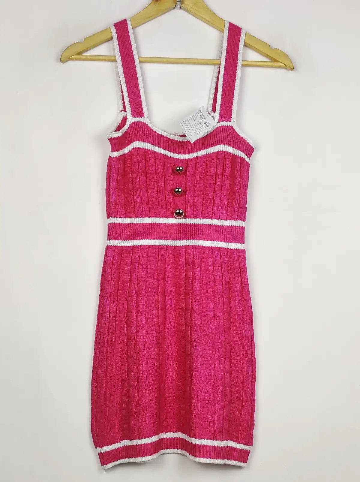 Buy online pre-used pre-loved 100% authentic & Original branded Unknown Brand (BD-1868) available in Pakistan. Top international brands avilable.