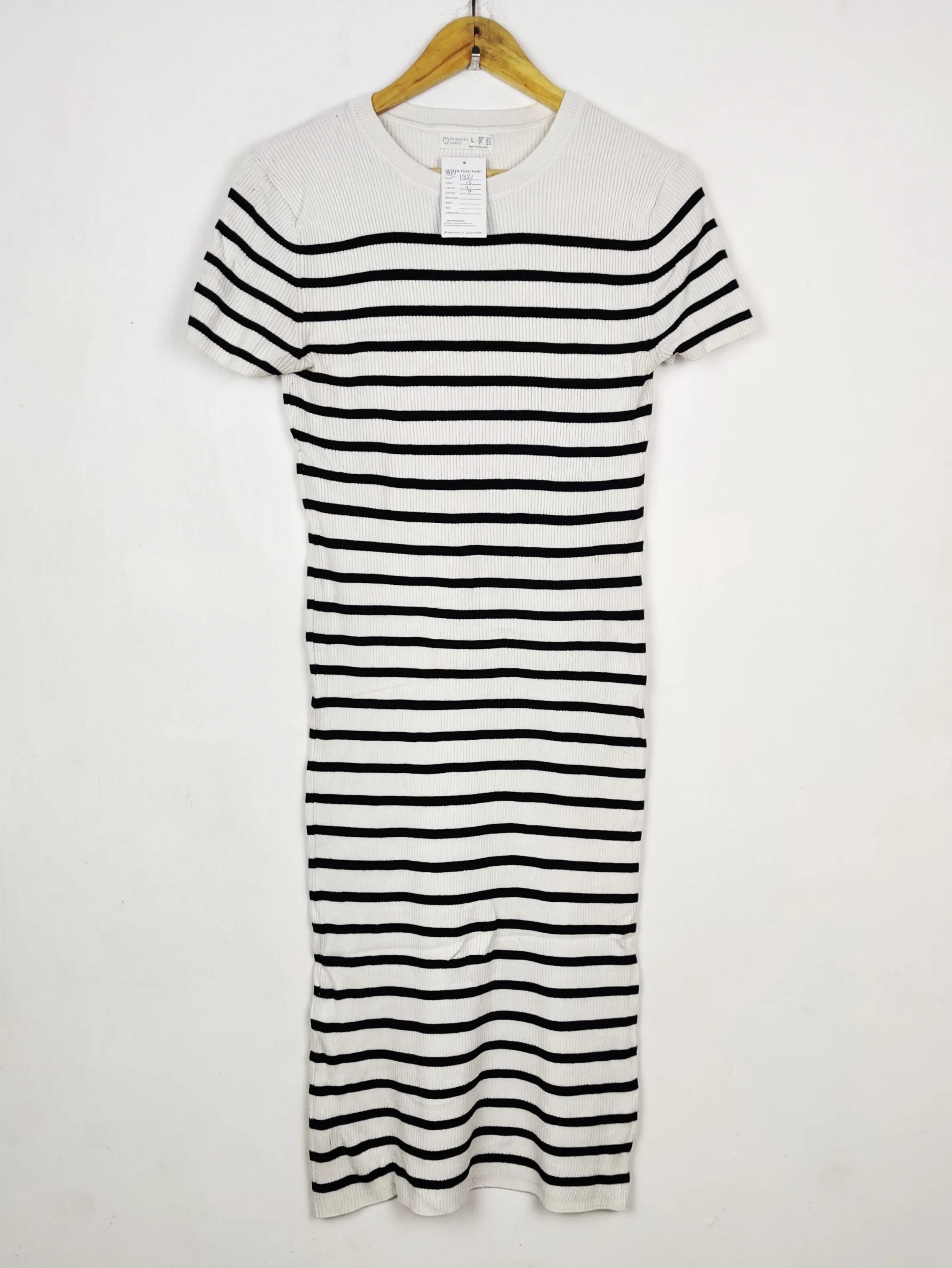 Buy online pre-used pre-loved 100% authentic & Original branded Primark (BD-1921) available in Pakistan. Top international brands avilable.