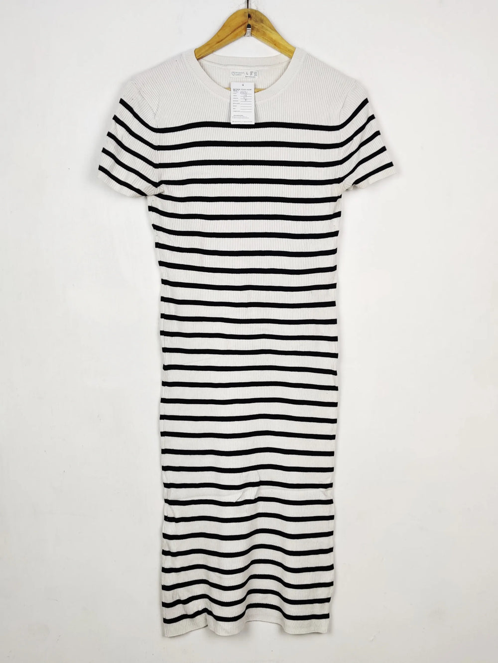 Buy online pre-used pre-loved 100% authentic & Original branded Primark (BD-1921) available in Pakistan. Top international brands avilable.