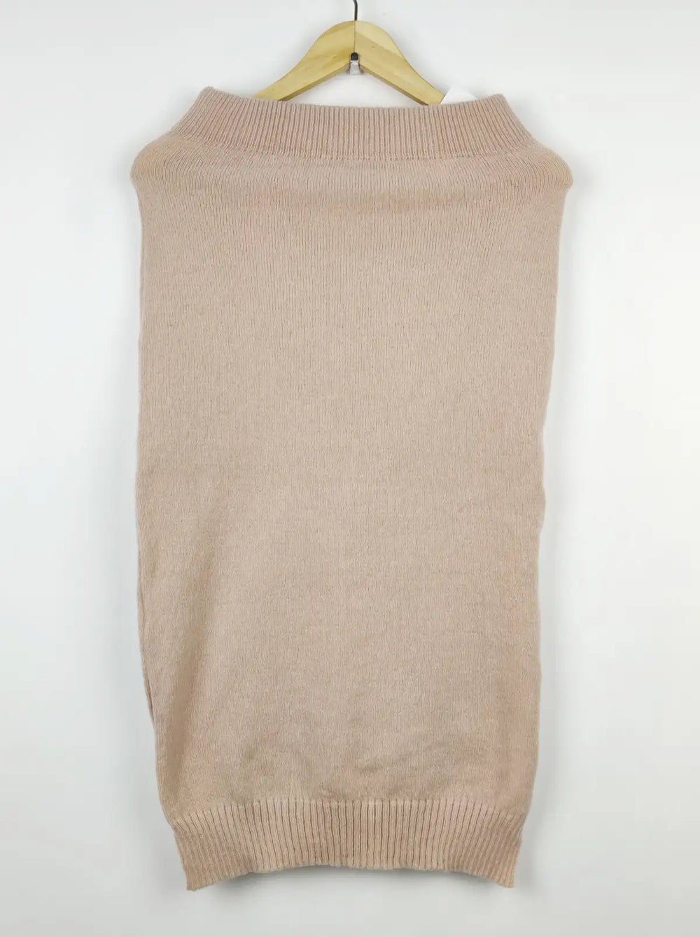 Buy online pre-used pre-loved 100% authentic & Original branded Shein (BD-194) available in Pakistan. Top international brands avilable.