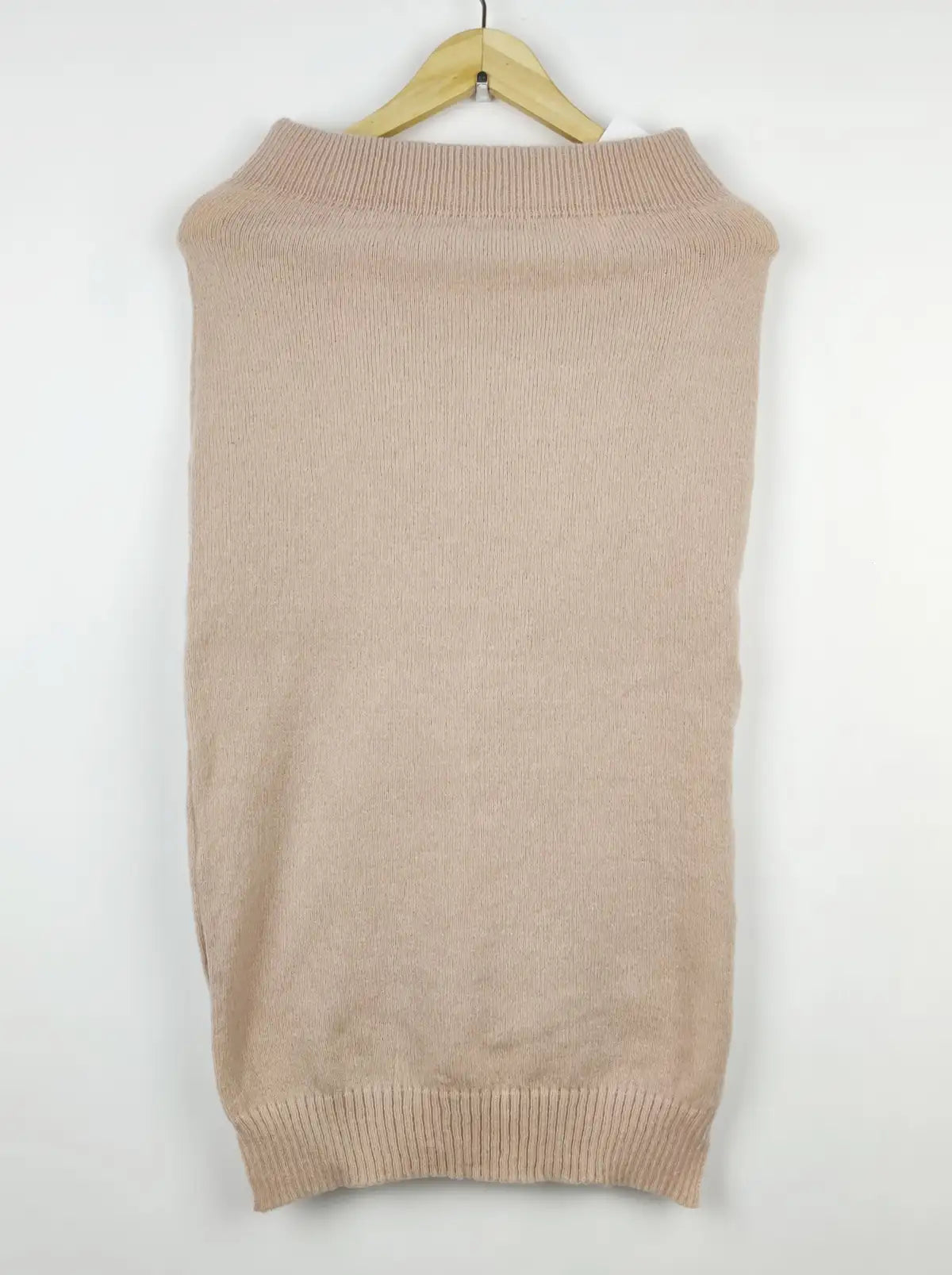 Buy online pre-used pre-loved 100% authentic & Original branded Shein (BD-194) available in Pakistan. Top international brands avilable.