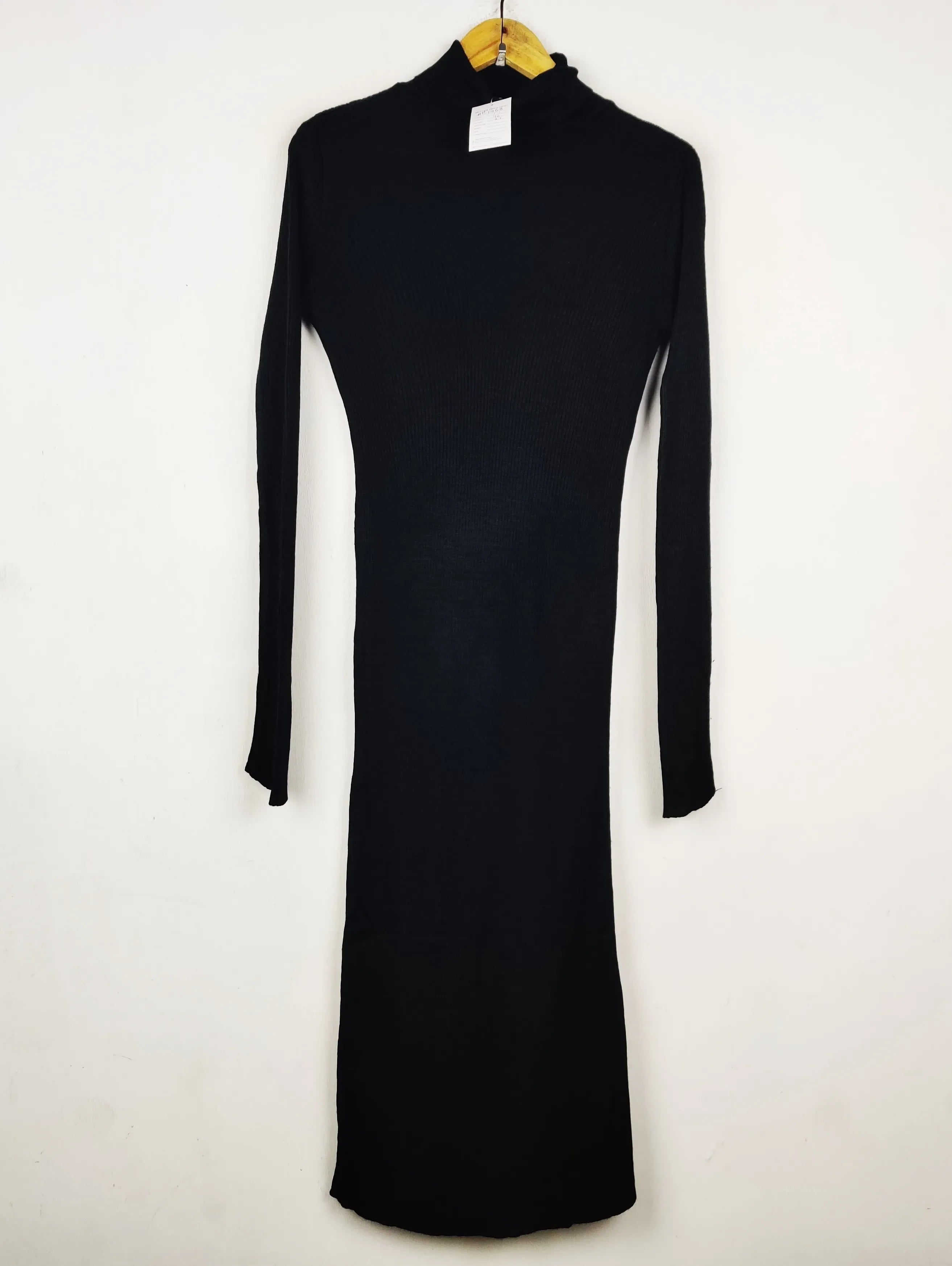 Buy online pre-used pre-loved 100% authentic & Original branded Dorothy Perkins (BD-1968) available in Pakistan. Top international brands avilable.