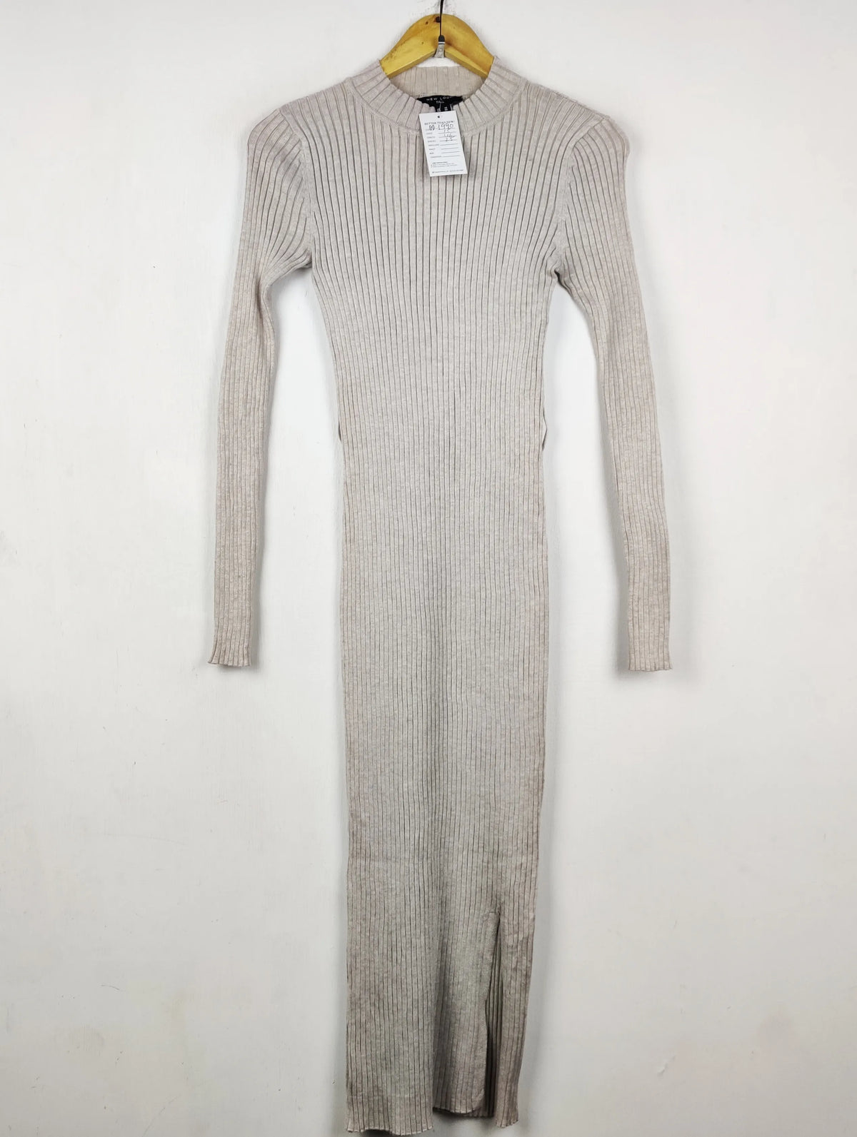 Buy online pre-used pre-loved 100% authentic & Original branded New Look (BD-1990) available in Pakistan. Top international brands avilable.