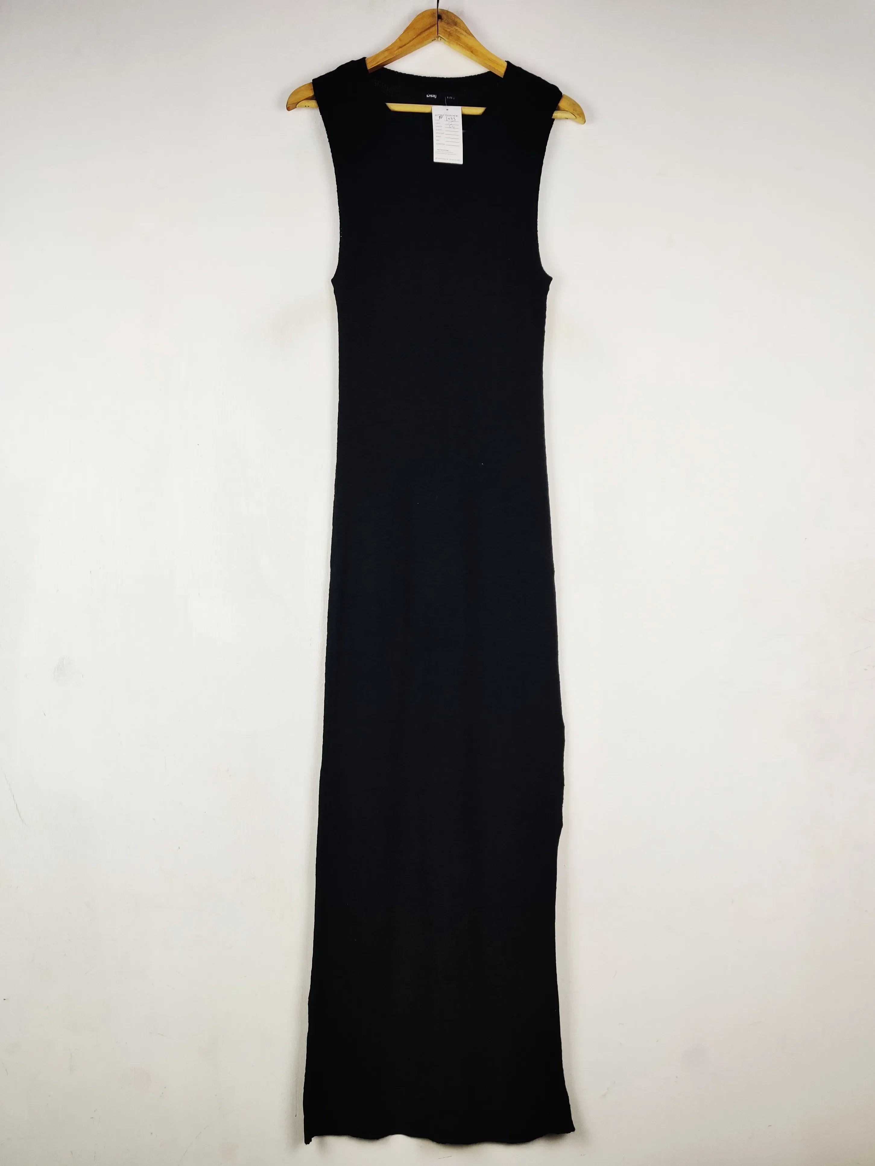 Buy online pre-used pre-loved 100% authentic & Original branded Sinsay (BD-1993) available in Pakistan. Top international brands avilable.