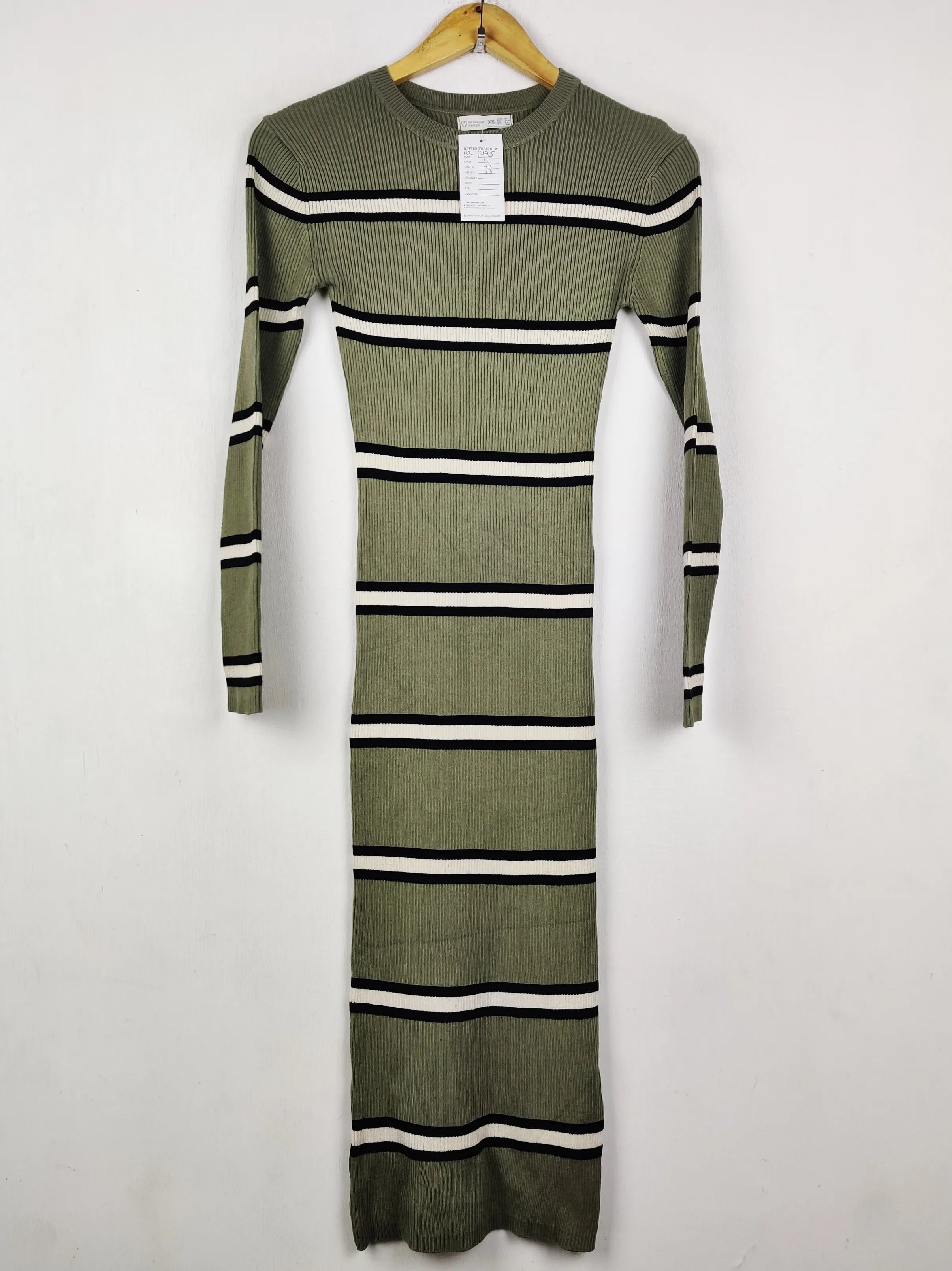 Buy online pre-used pre-loved 100% authentic & Original branded Primark (BD-1995) available in Pakistan. Top international brands avilable.