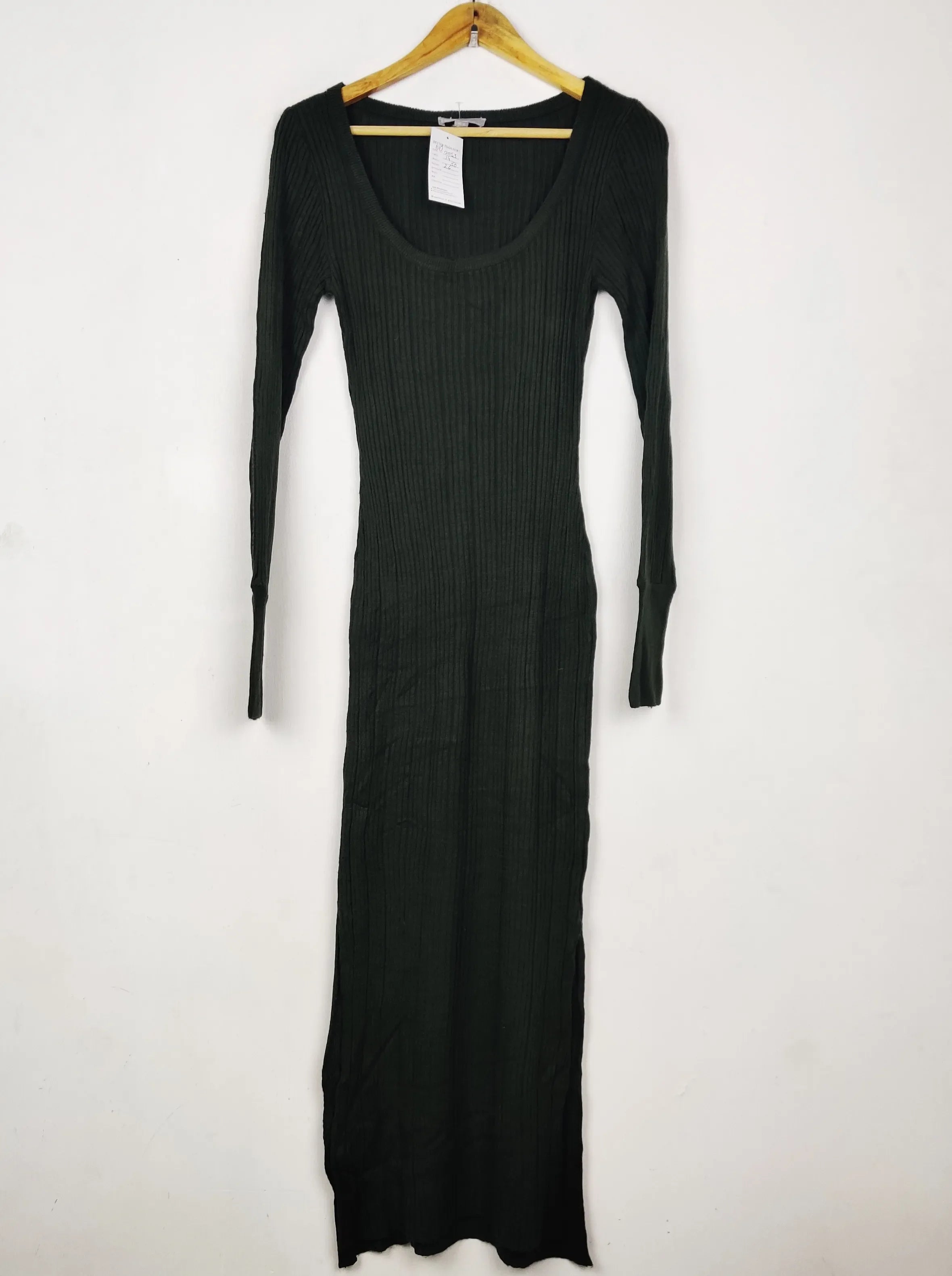 Buy online pre-used pre-loved 100% authentic & Original branded Asos (BD-2053) available in Pakistan. Top international brands avilable.