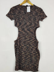 Buy online pre-used pre-loved 100% authentic & Original branded H&M (BD-2061) available in Pakistan. Top international brands avilable.