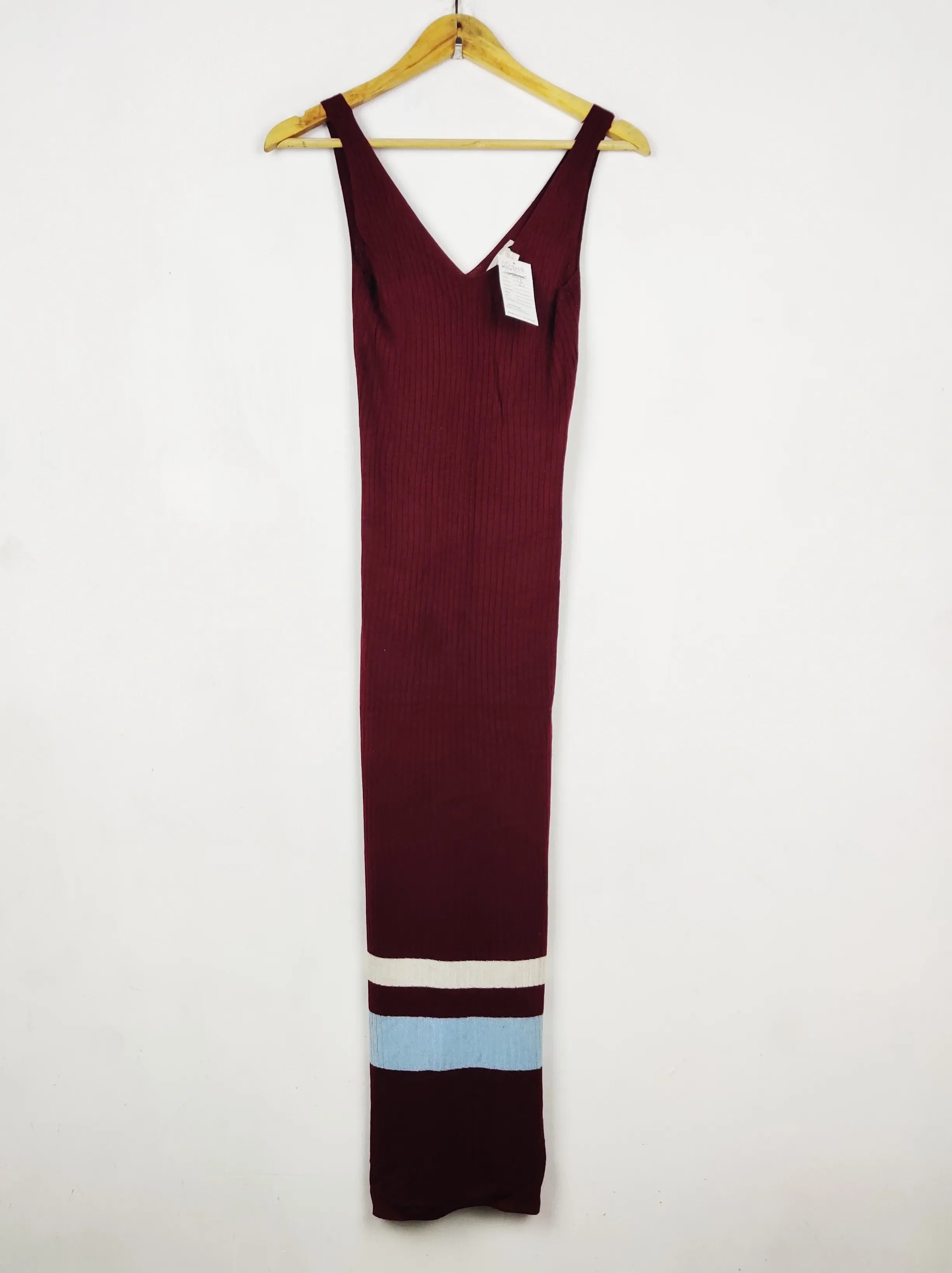 Buy online pre-used pre-loved 100% authentic & Original branded H&M (BD-2068) available in Pakistan. Top international brands avilable.