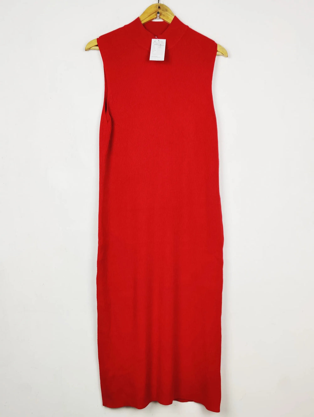 Buy online pre-used pre-loved 100% authentic & Original branded Primark (BD-2070) available in Pakistan. Top international brands avilable.