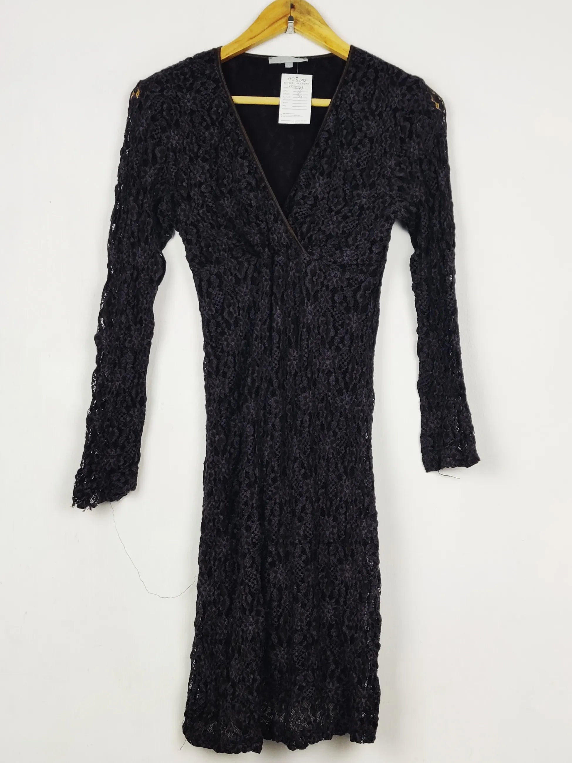 Buy online pre-used pre-loved 100% authentic & Original branded Karen Cole (BD-2072) available in Pakistan. Top international brands avilable.
