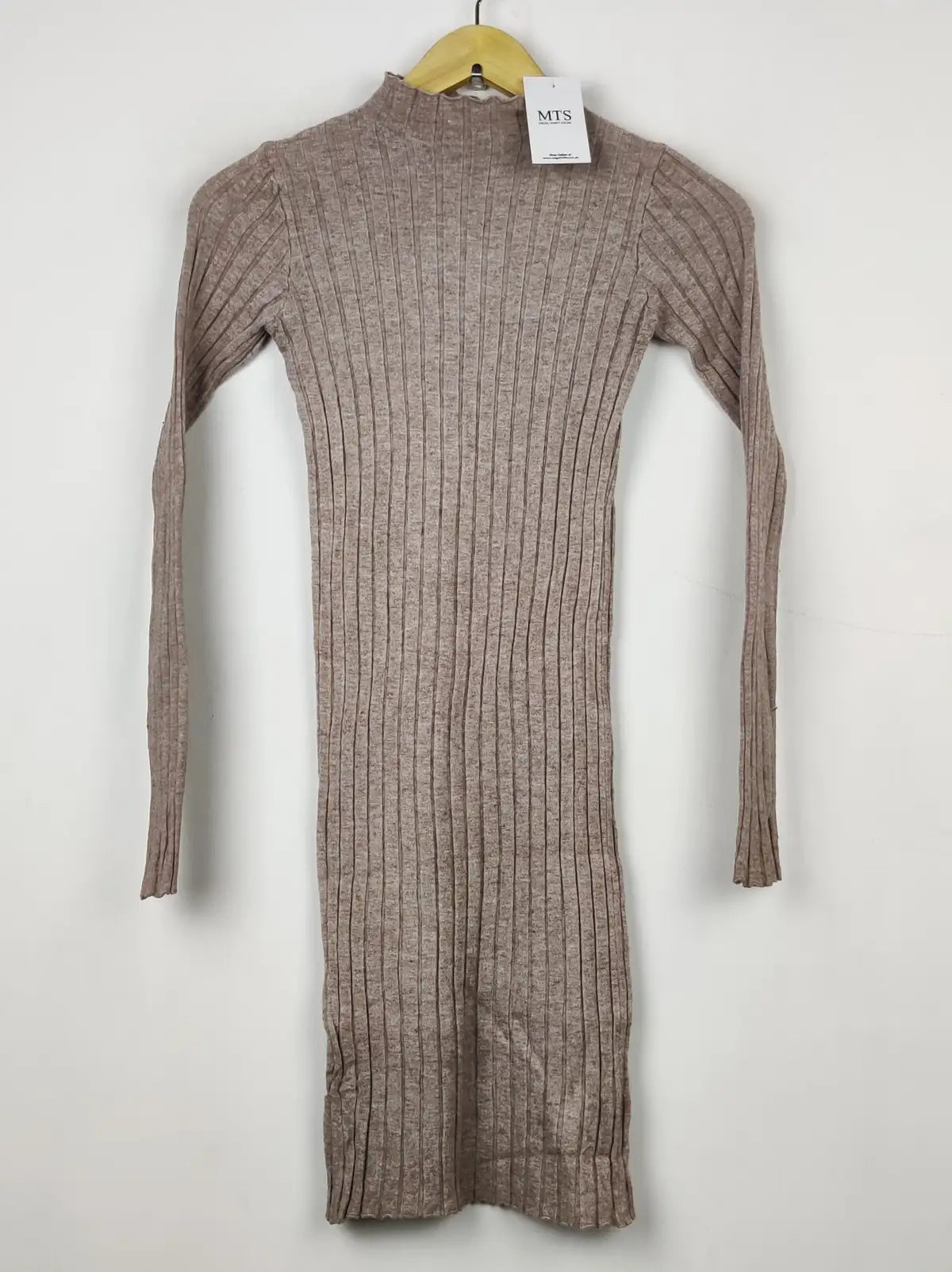 Buy online pre-used pre-loved 100% authentic & Original branded Shein (BD-210) available in Pakistan. Top international brands avilable.