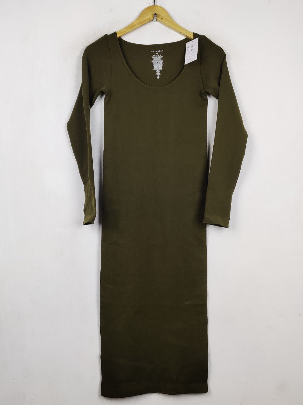 Primark (BD-2121)