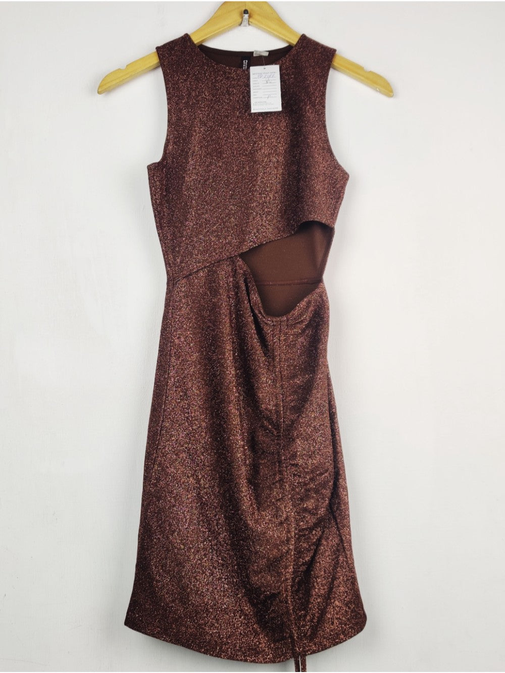 H&M (BD-2182)