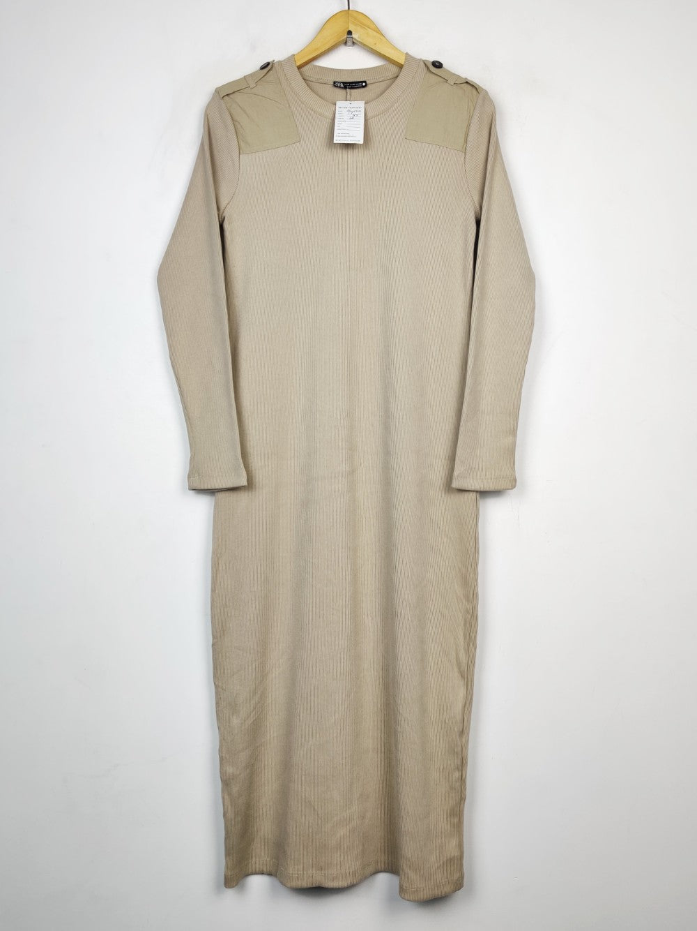 Zara (BD-2710)