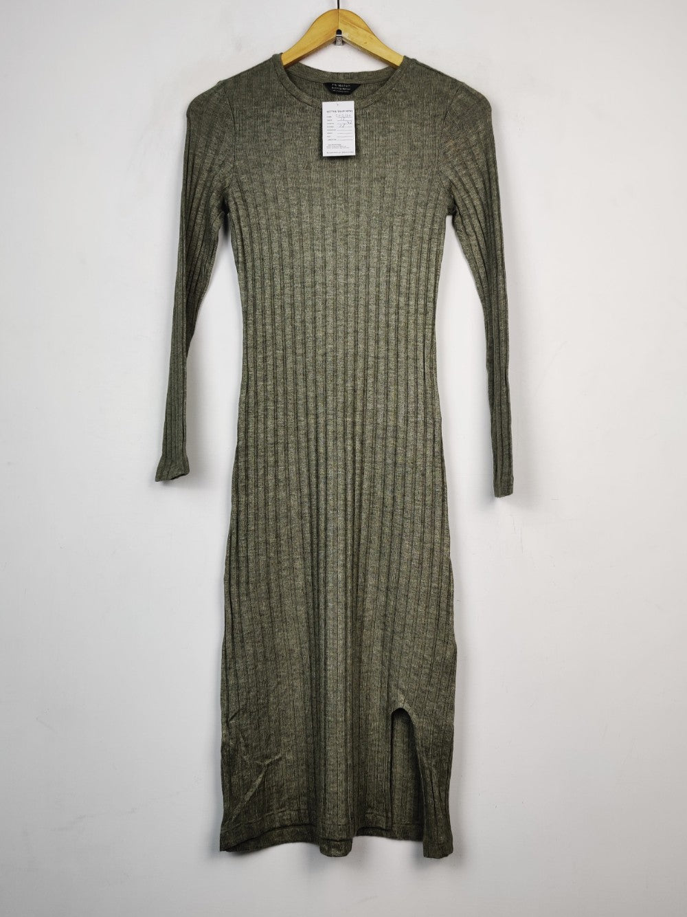 Primark (BD-2720)