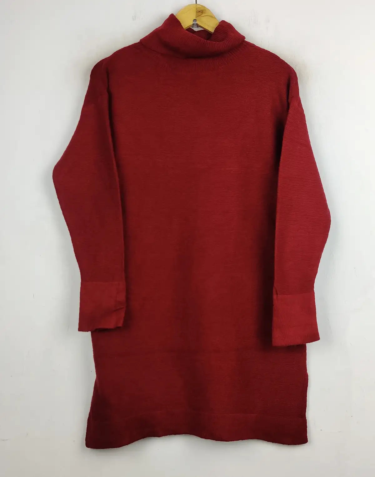 Buy online pre-used pre-loved 100% authentic & Original branded Missy Empire (BD-28) available in Pakistan. Top international brands avilable.