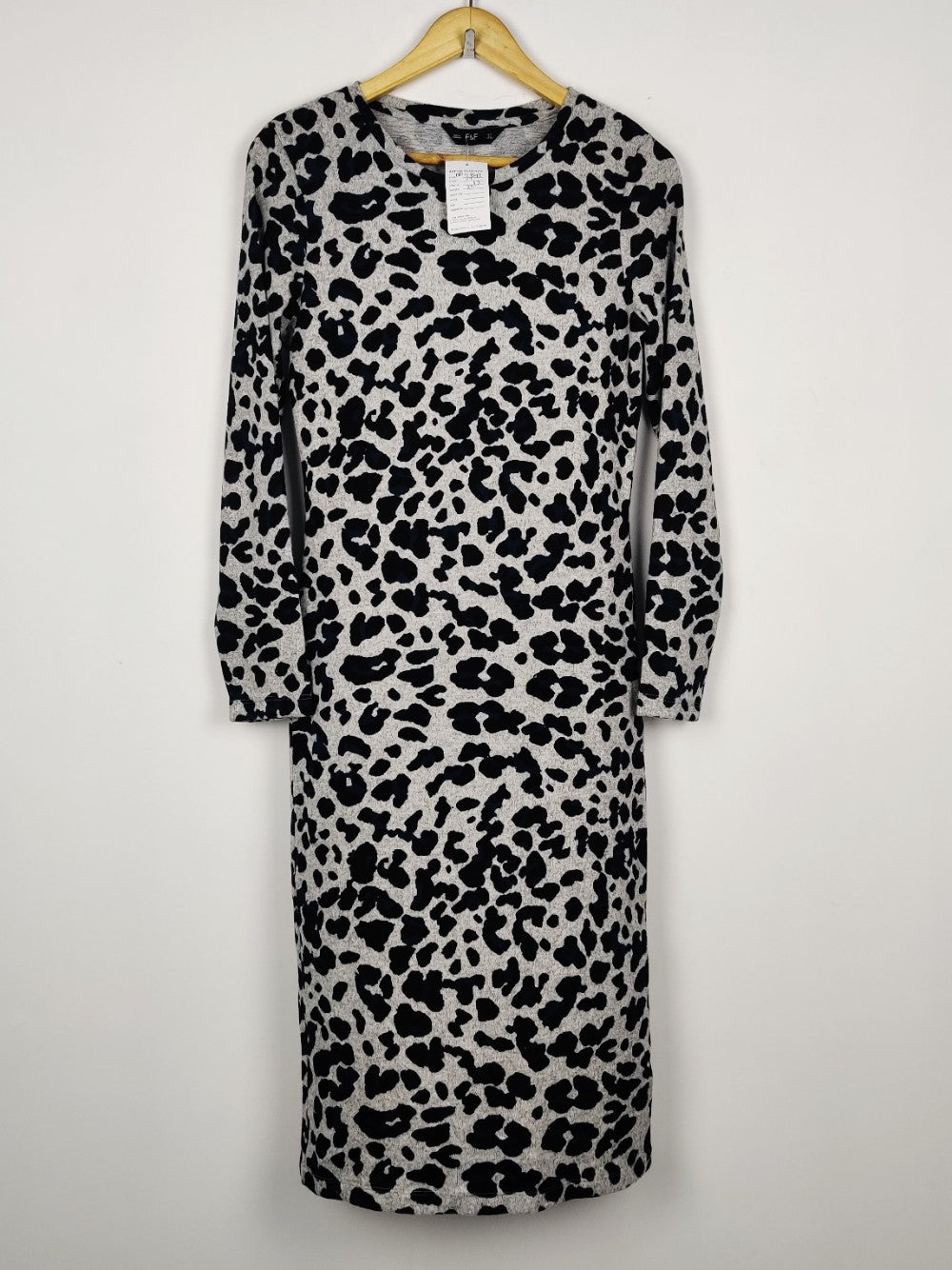 F&F (BD-2843)