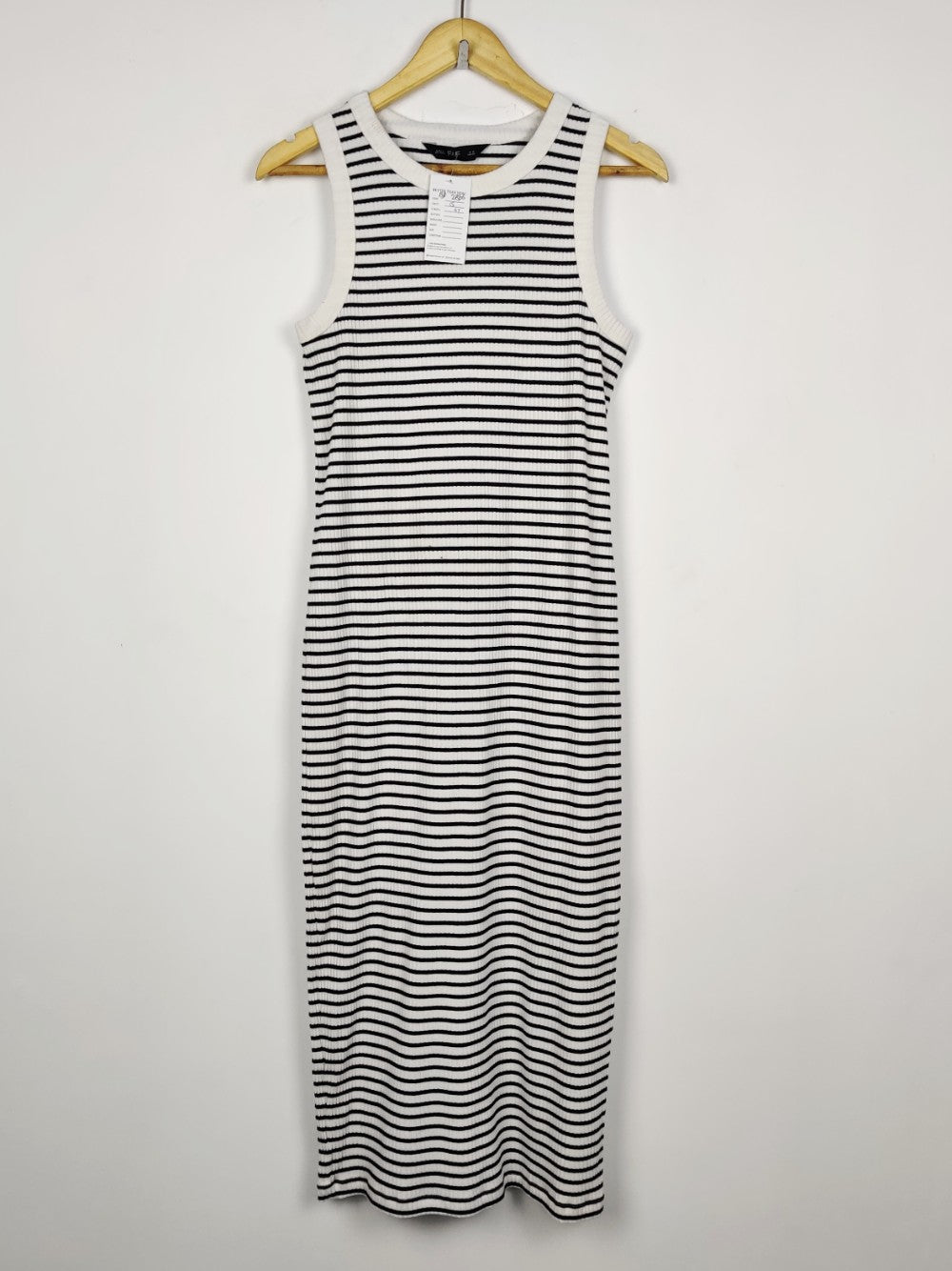 F&F (BD-2866)