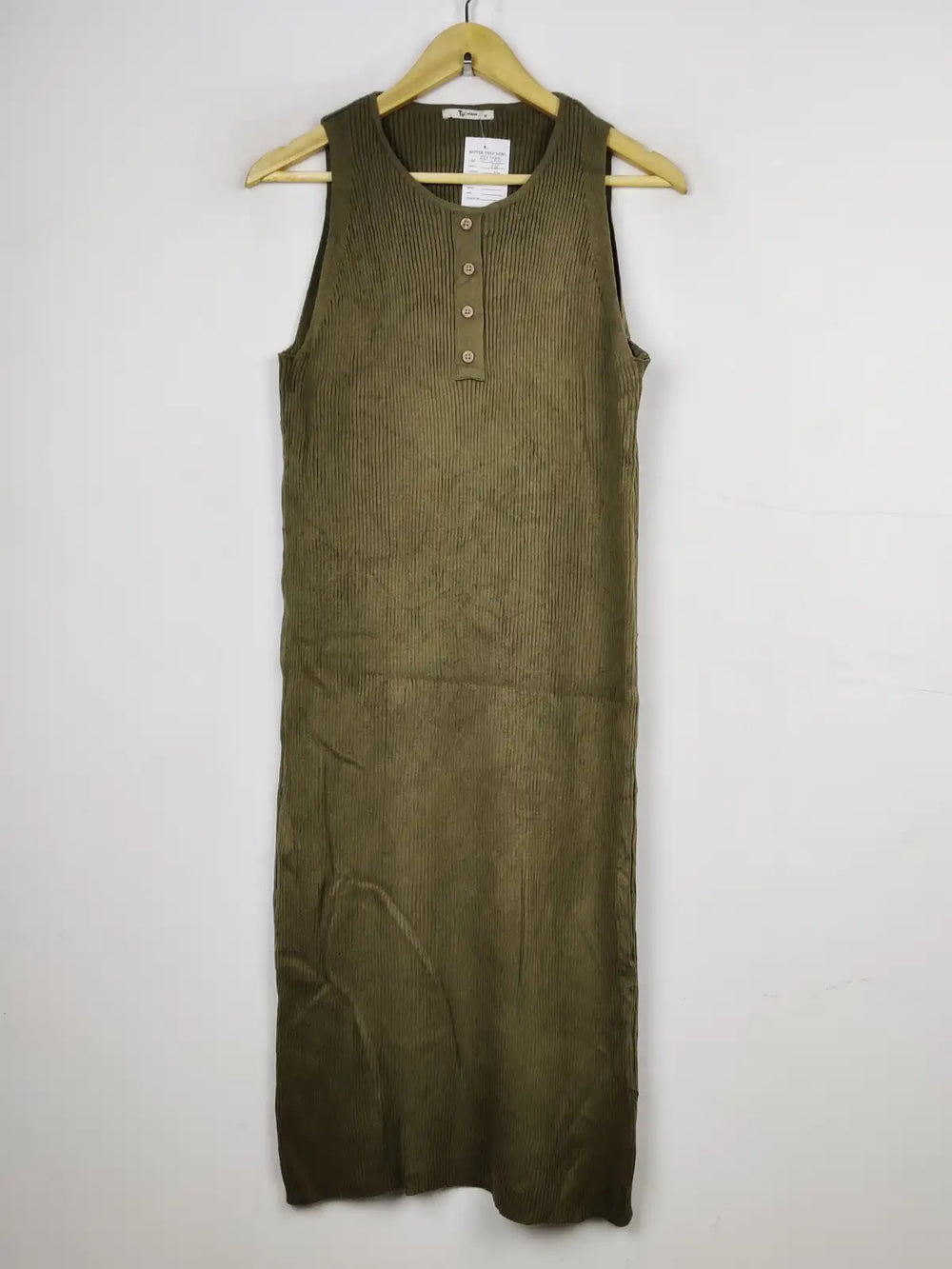 Buy online pre-used pre-loved 100% authentic & Original branded Tu (BD-288) available in Pakistan. Top international brands avilable.