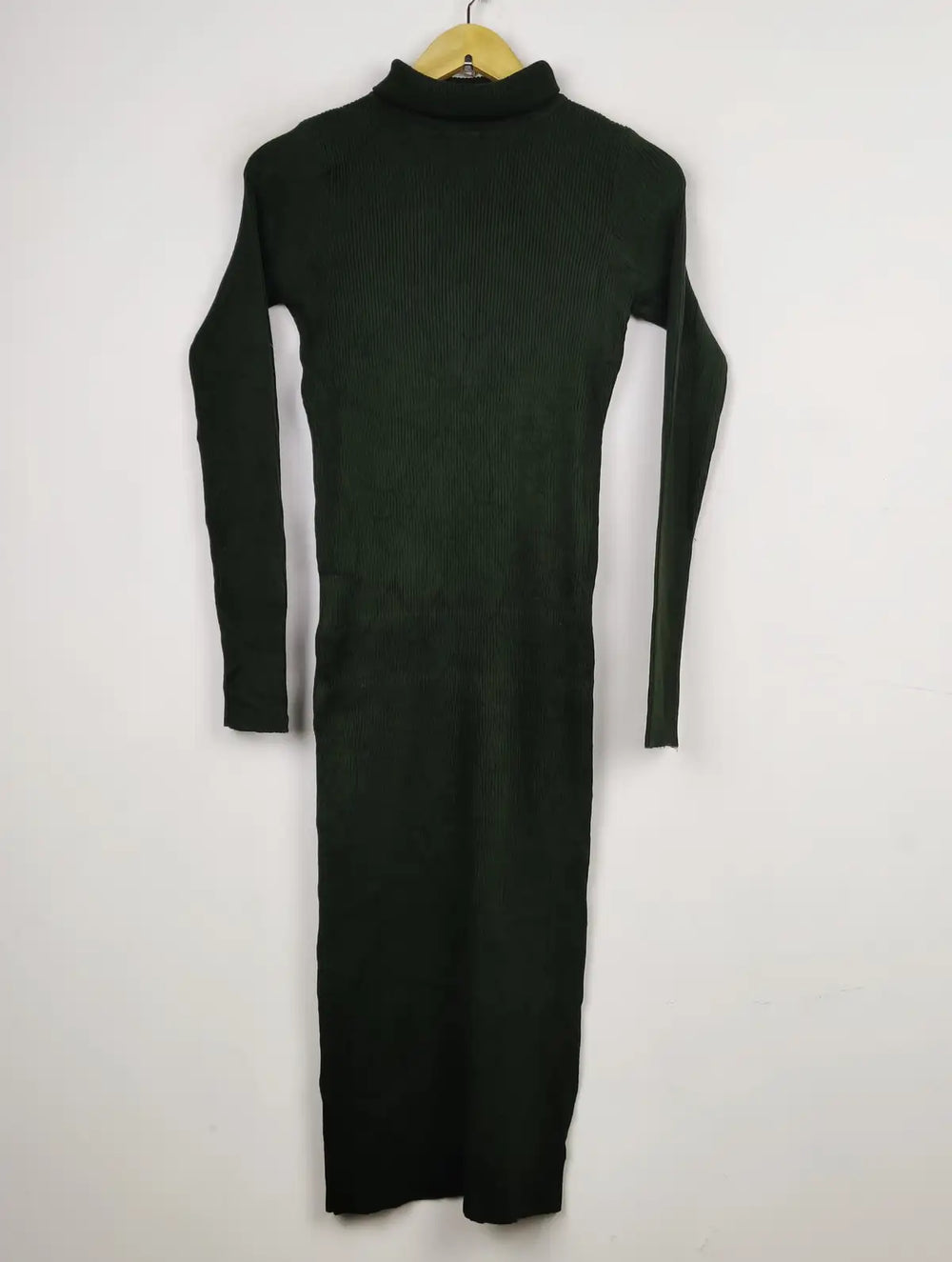 Buy online pre-used pre-loved 100% authentic & Original branded Unknown Brand (BD-289) available in Pakistan. Top international brands avilable.