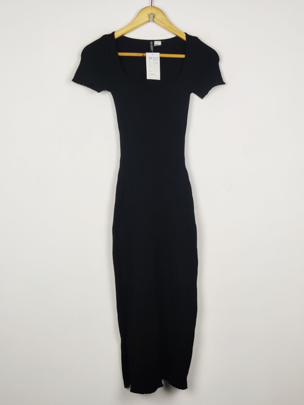 H&M (BD-2917)