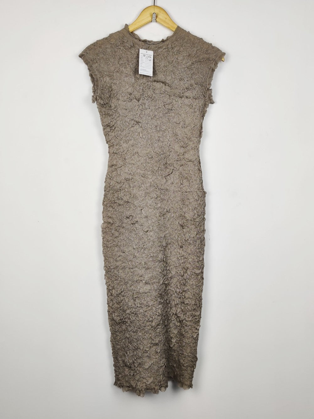 Zara (BD-2996)