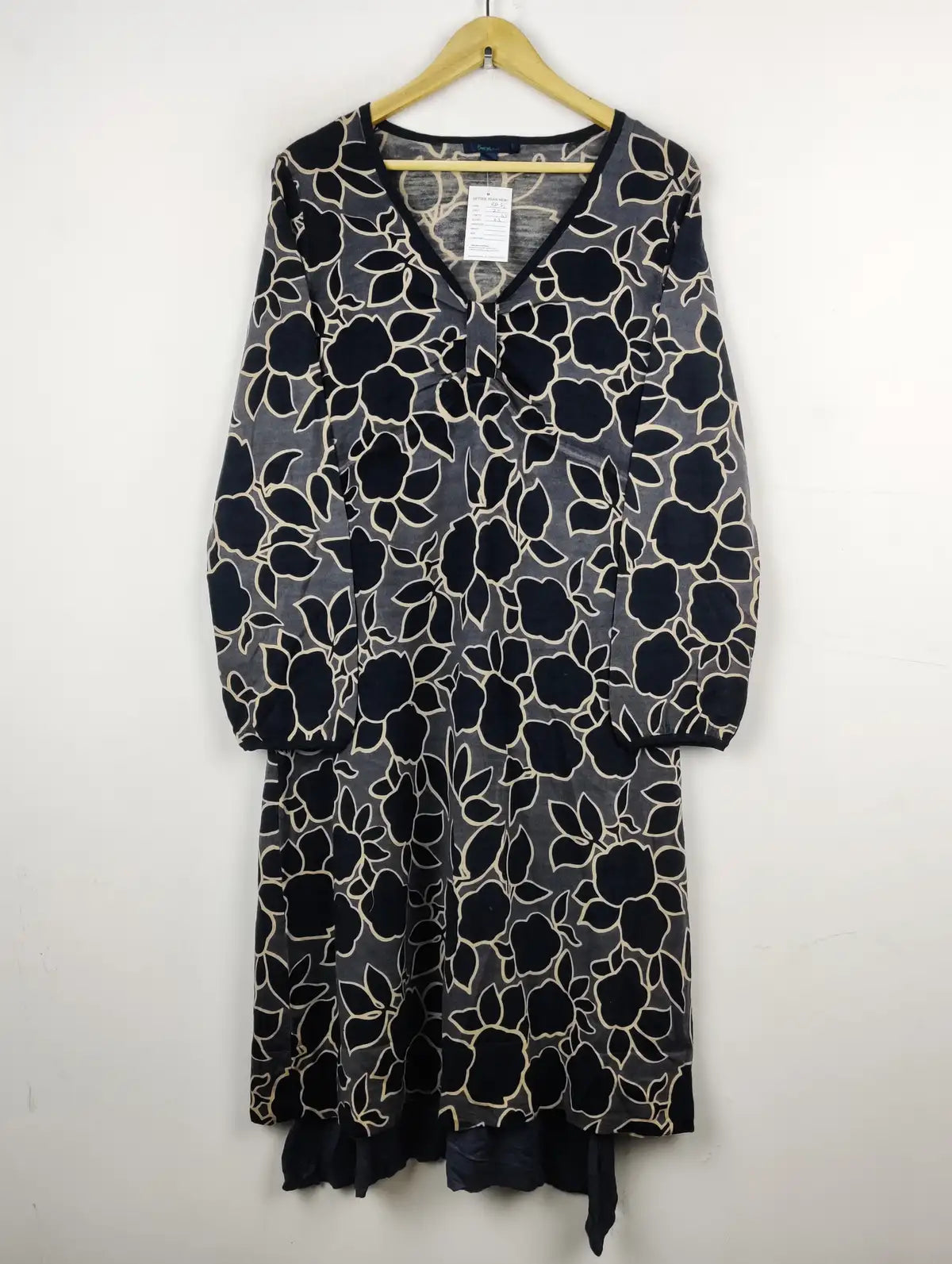 Buy online pre-used pre-loved 100% authentic & Original branded Boden (BD-315) available in Pakistan. Top international brands avilable.