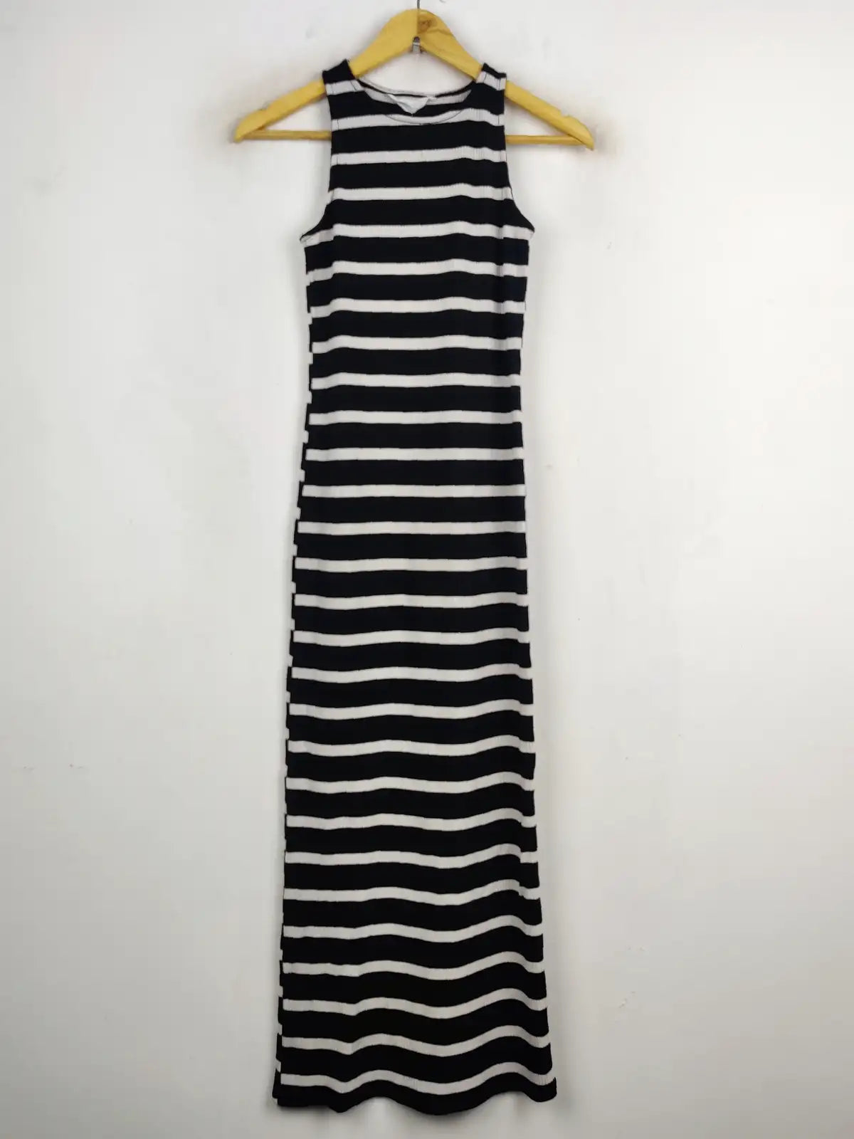 Buy online pre-used pre-loved 100% authentic & Original branded Primark (BD-31) available in Pakistan. Top international brands avilable.