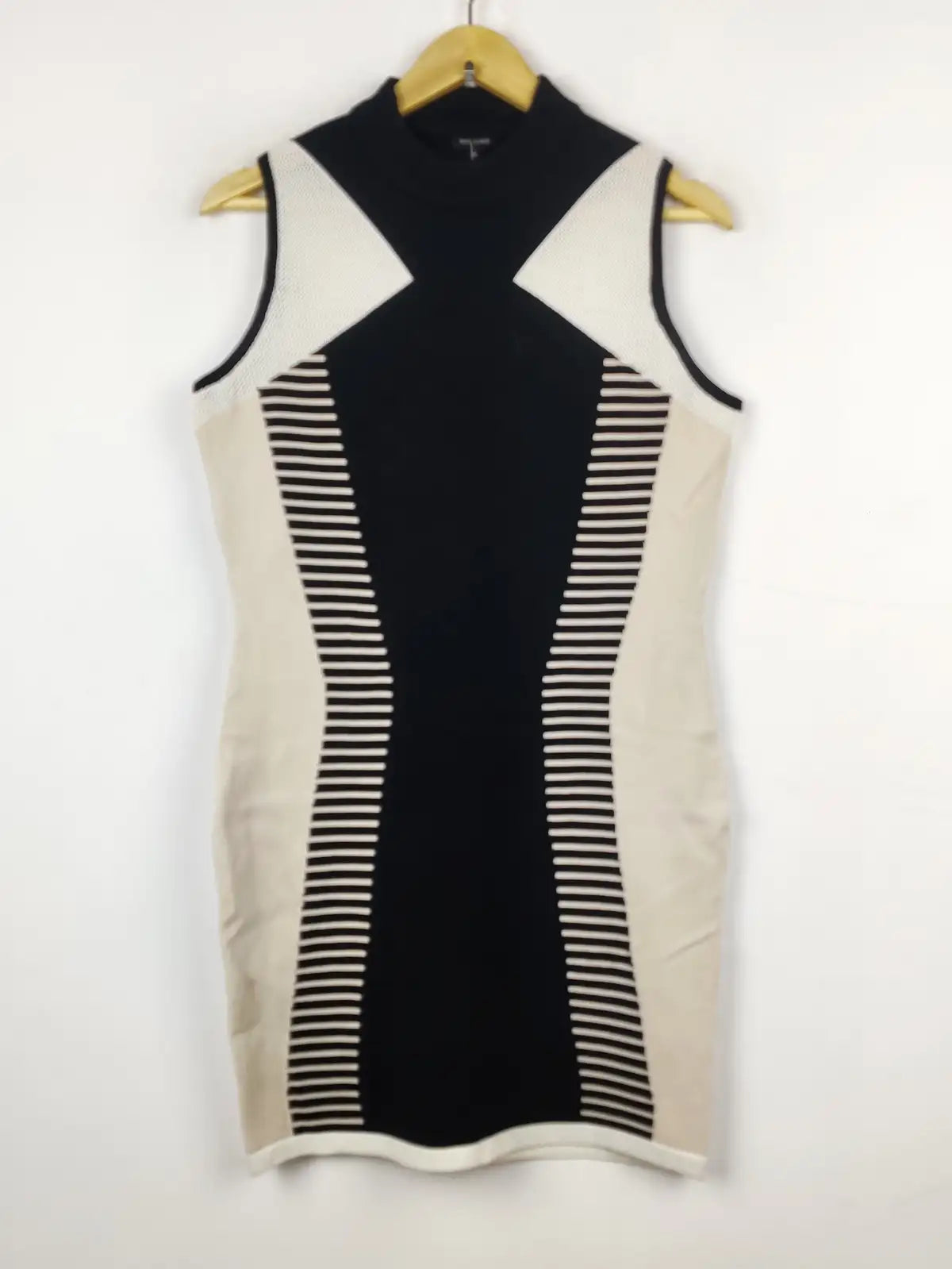 Buy online pre-used pre-loved 100% authentic & Original branded River Island (BD-332) available in Pakistan. Top international brands avilable.