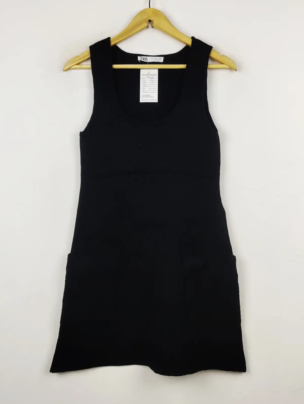 Buy online pre-used pre-loved 100% authentic & Original branded Zara (BD-338) available in Pakistan. Top international brands avilable.