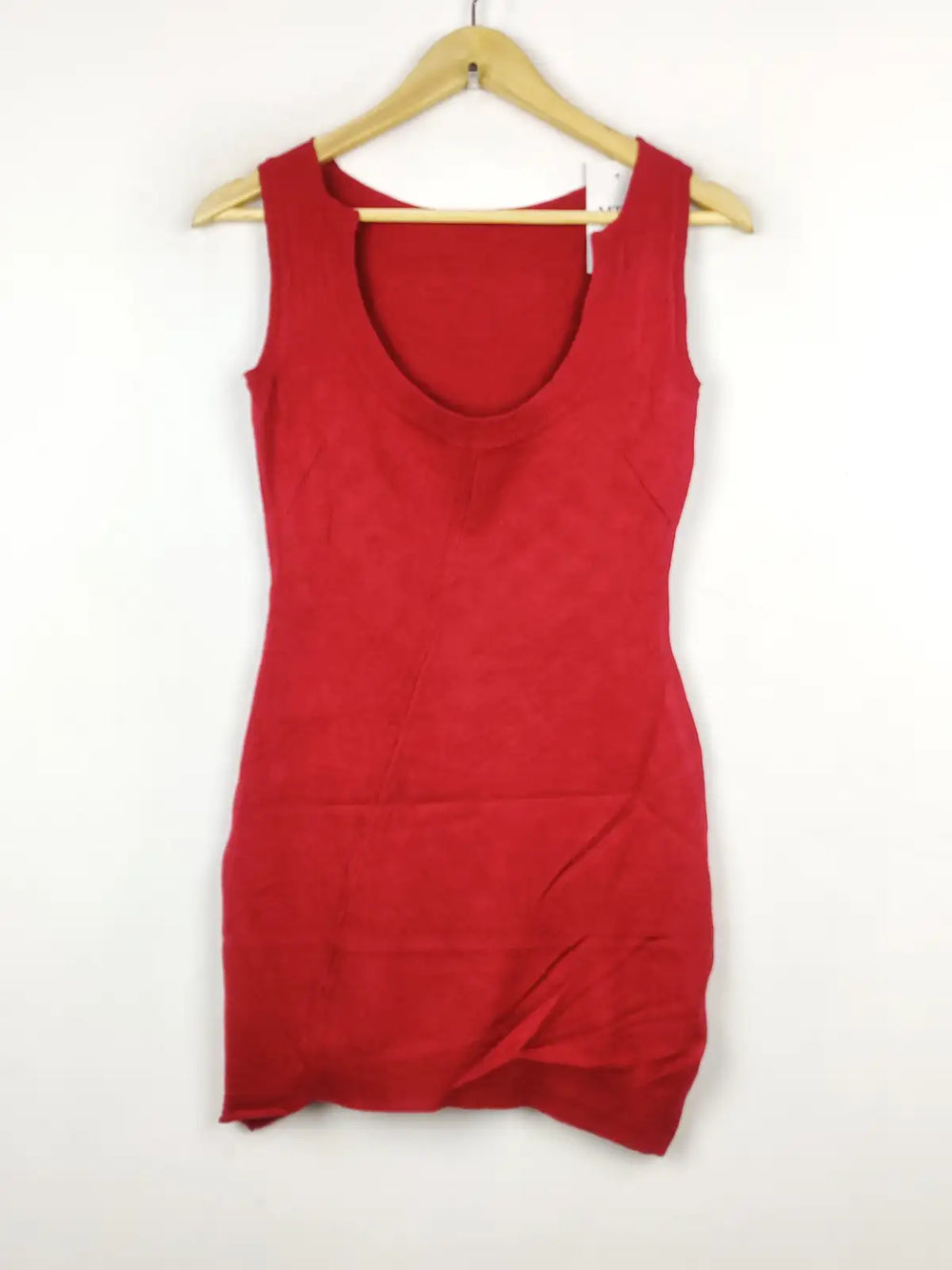 Buy online pre-used pre-loved 100% authentic & Original branded Unknown Brand (BD-348) available in Pakistan. Top international brands avilable.