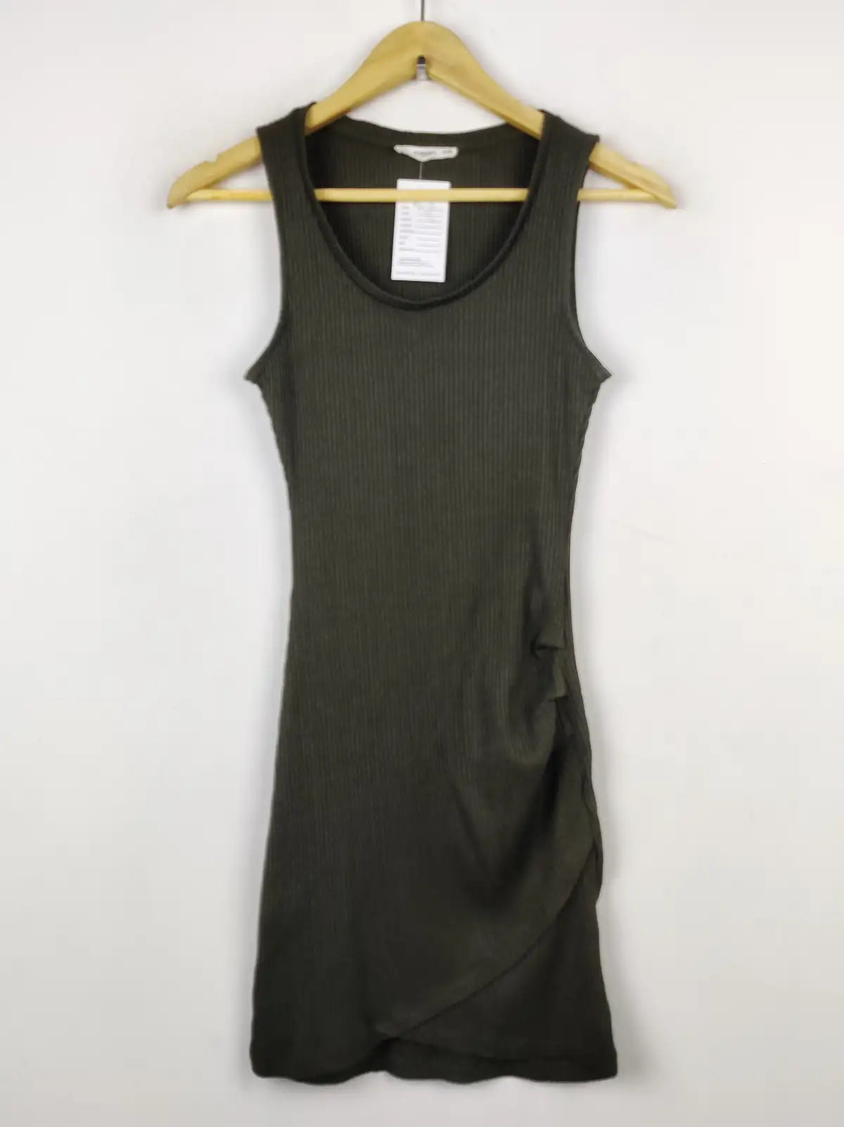 Buy online pre-used pre-loved 100% authentic & Original branded Mango (BD-361) available in Pakistan. Top international brands avilable.