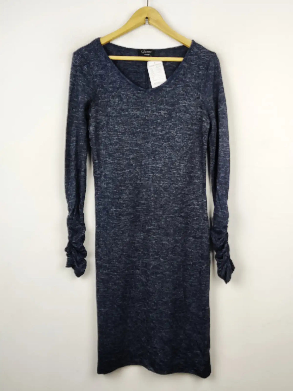 Buy online pre-used pre-loved 100% authentic & Original branded Yessica (BD-379) available in Pakistan. Top international brands avilable.