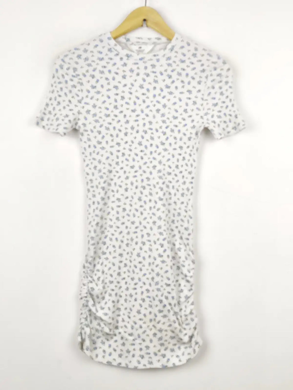 Buy online pre-used pre-loved 100% authentic & Original branded H&M (BD-381) available in Pakistan. Top international brands avilable.