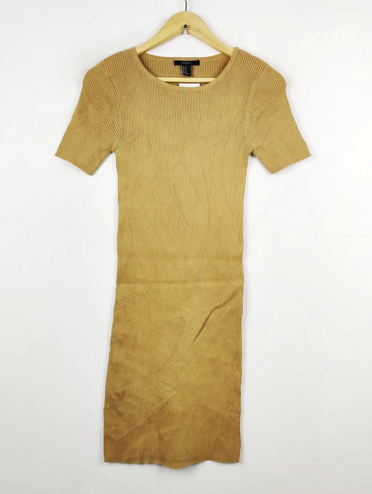 Buy online pre-used pre-loved 100% authentic & Original branded Forever 21 (BD-386) available in Pakistan. Top international brands avilable.