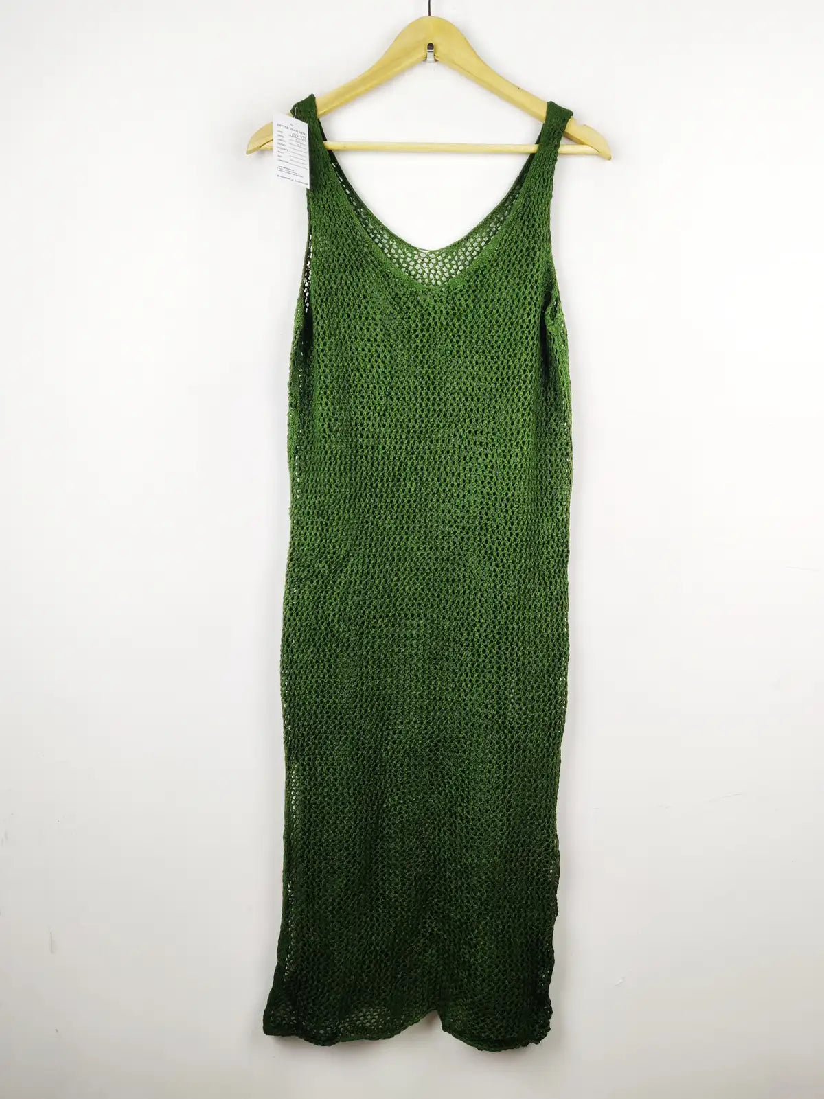 Buy online pre-used pre-loved 100% authentic & Original branded Unknown Brand (BD-434) available in Pakistan. Top international brands avilable.