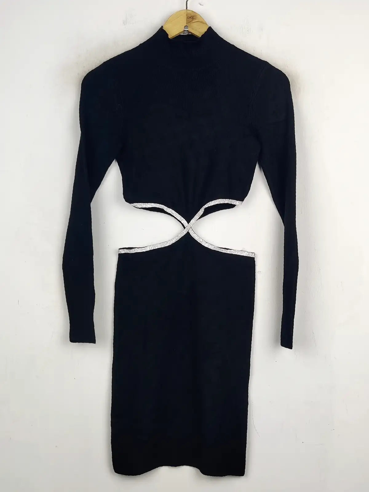 Buy online pre-used pre-loved 100% authentic & Original branded Tw (BD-43) available in Pakistan. Top international brands avilable.