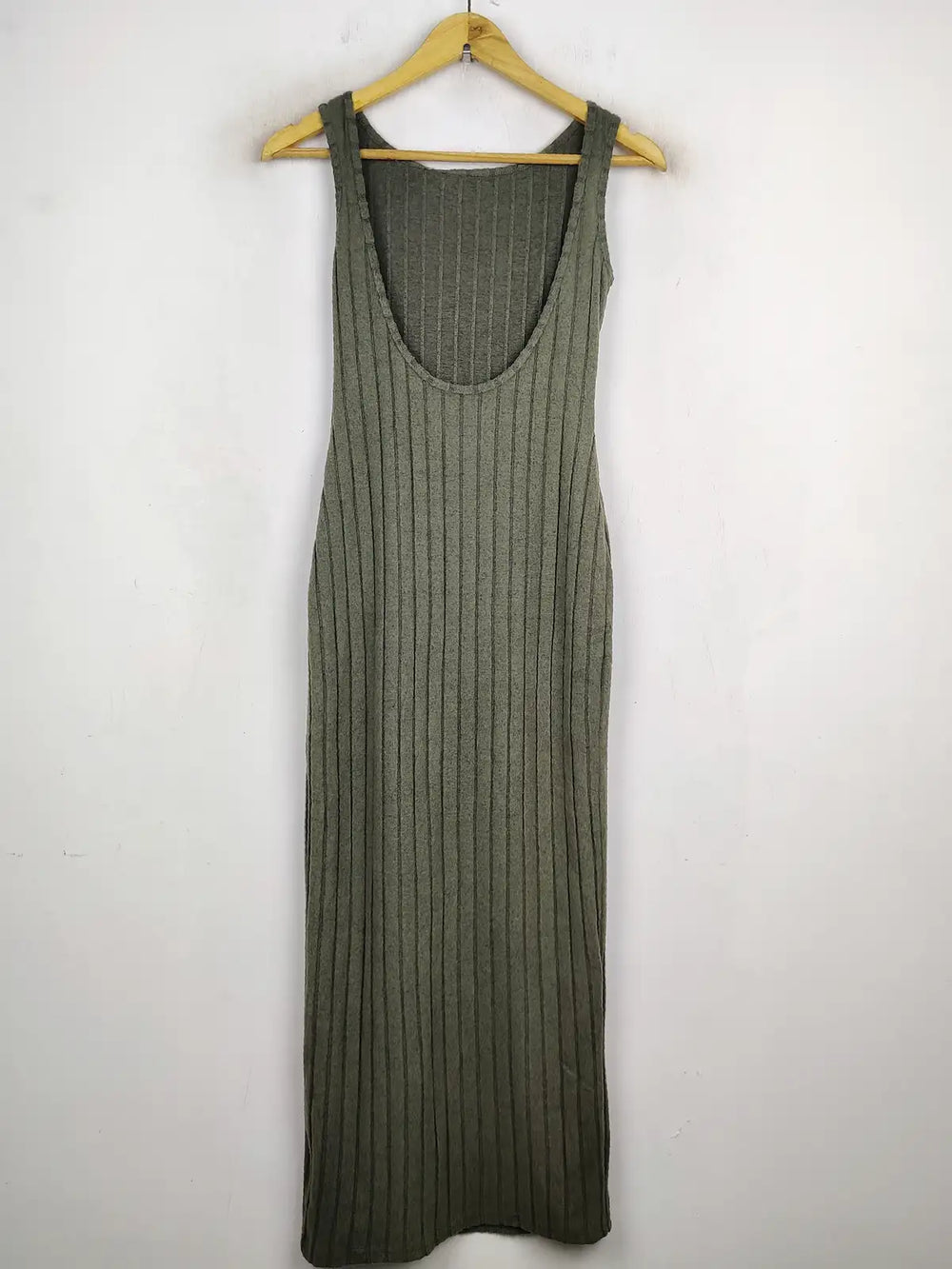 Buy online pre-used pre-loved 100% authentic & Original branded Shein (BD-44) available in Pakistan. Top international brands avilable.