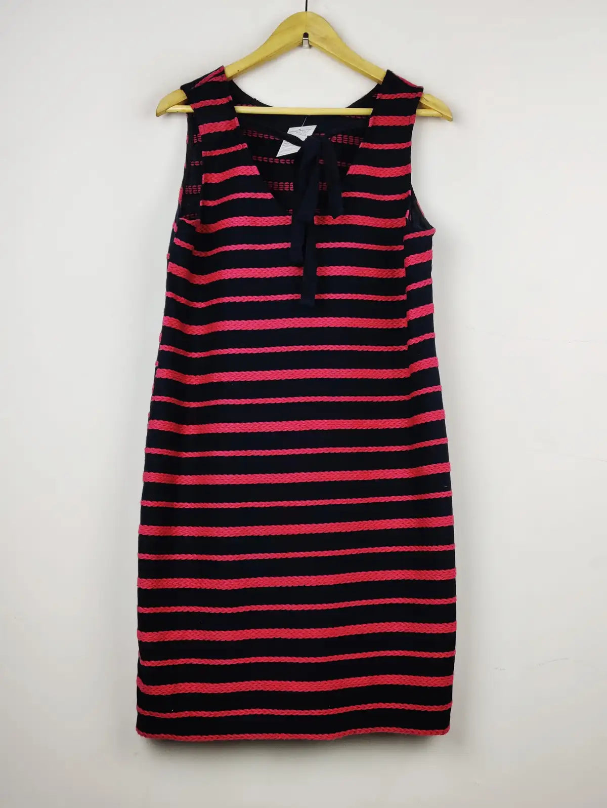 Buy online pre-used pre-loved 100% authentic & Original branded Beloved (BD-469) available in Pakistan. Top international brands avilable.