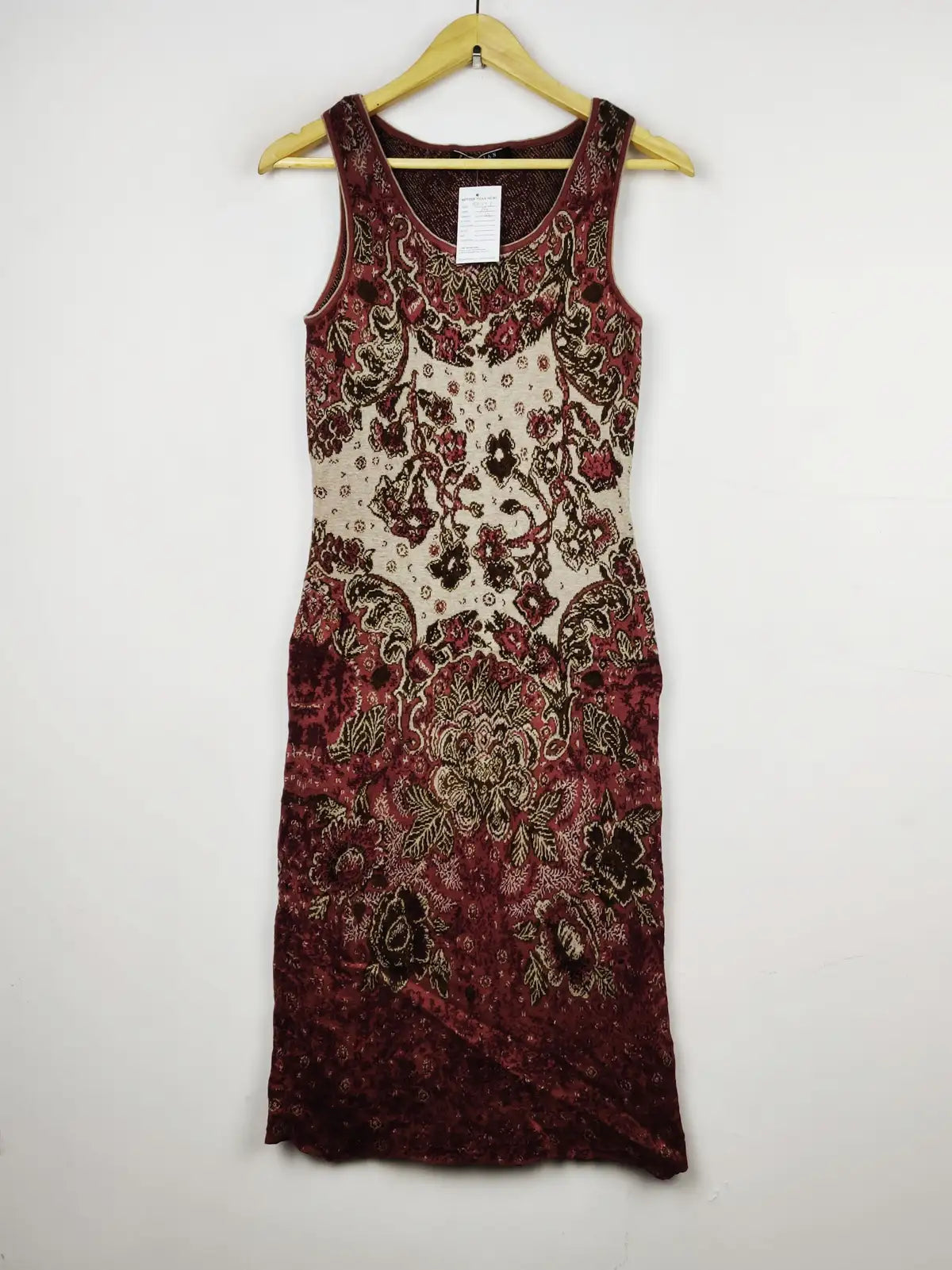 Buy online pre-used pre-loved 100% authentic & Original branded Peruvian (BD-473) available in Pakistan. Top international brands avilable.