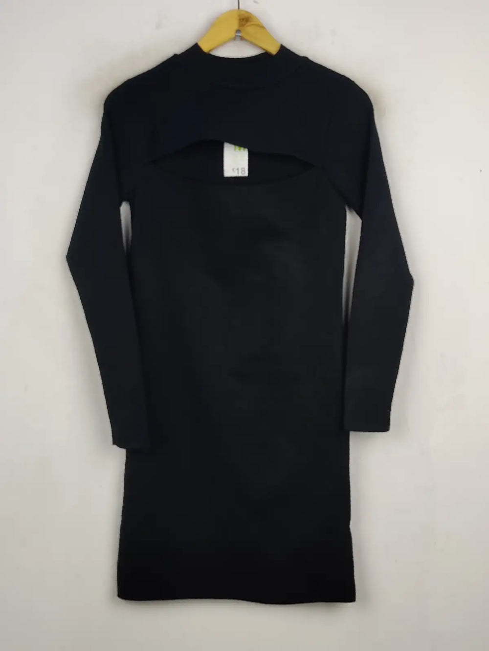 Buy online pre-used pre-loved 100% authentic & Original branded Primark (BD-47) available in Pakistan. Top international brands avilable.