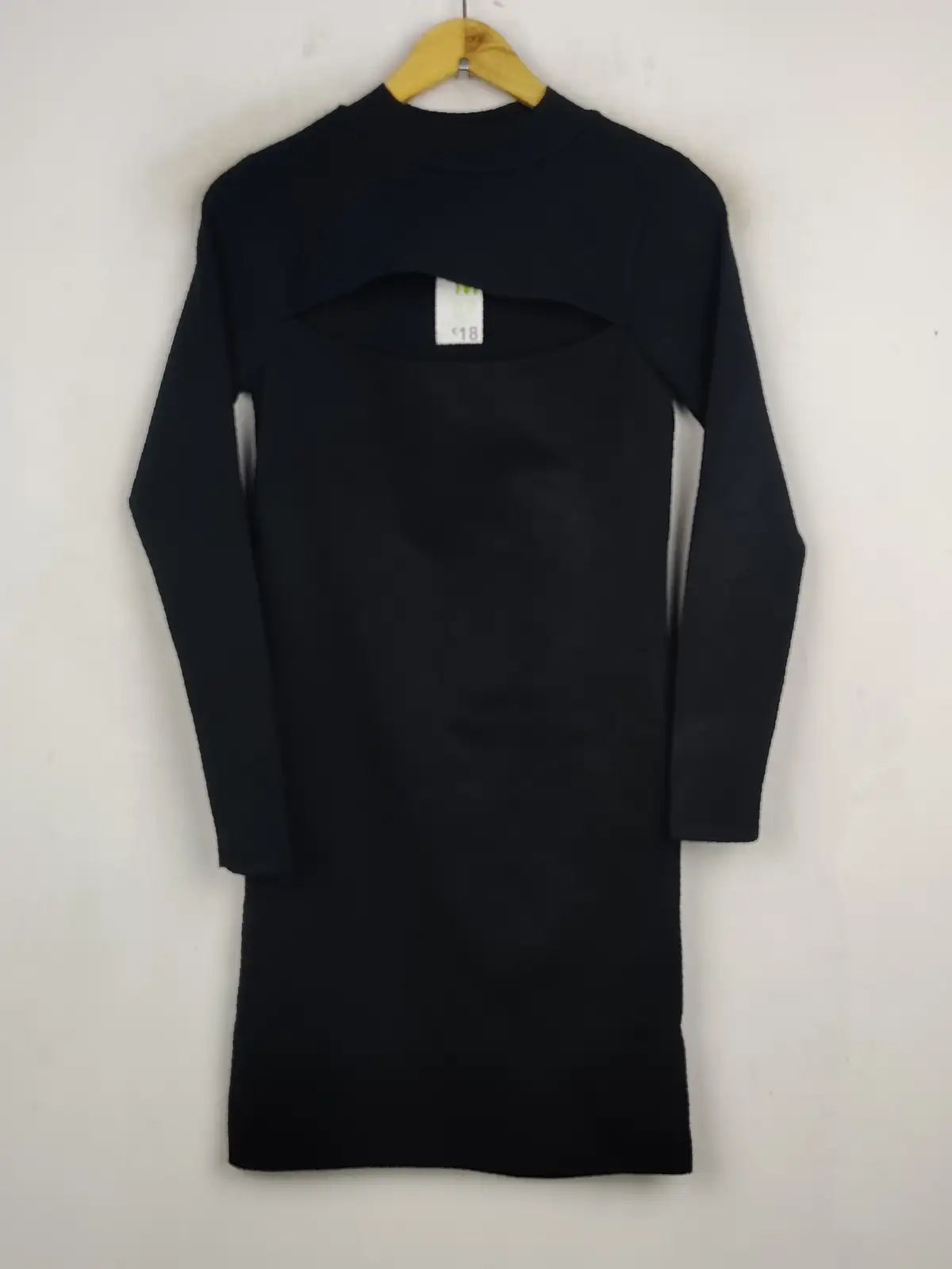 Buy online pre-used pre-loved 100% authentic & Original branded Primark (BD-47) available in Pakistan. Top international brands avilable.